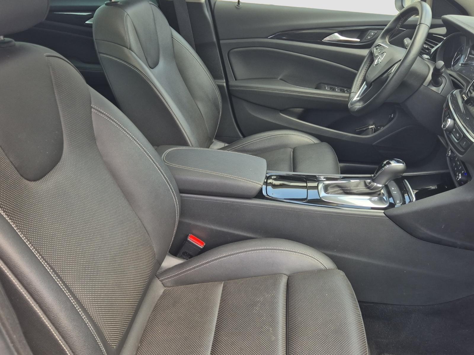 OPEL Insignia Sports Tourer 2.0 CDTi BiT. Excellence AWD-image-14