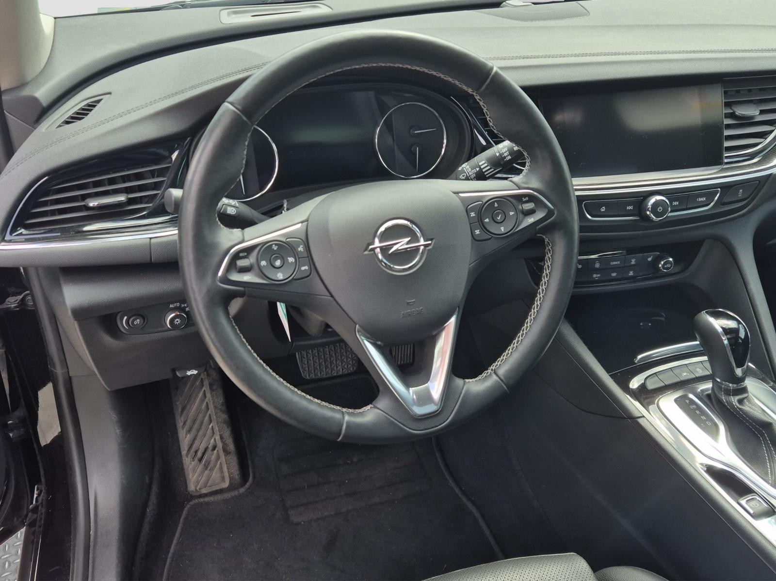 OPEL Insignia Sports Tourer 2.0 CDTi BiT. Excellence AWD-image-10