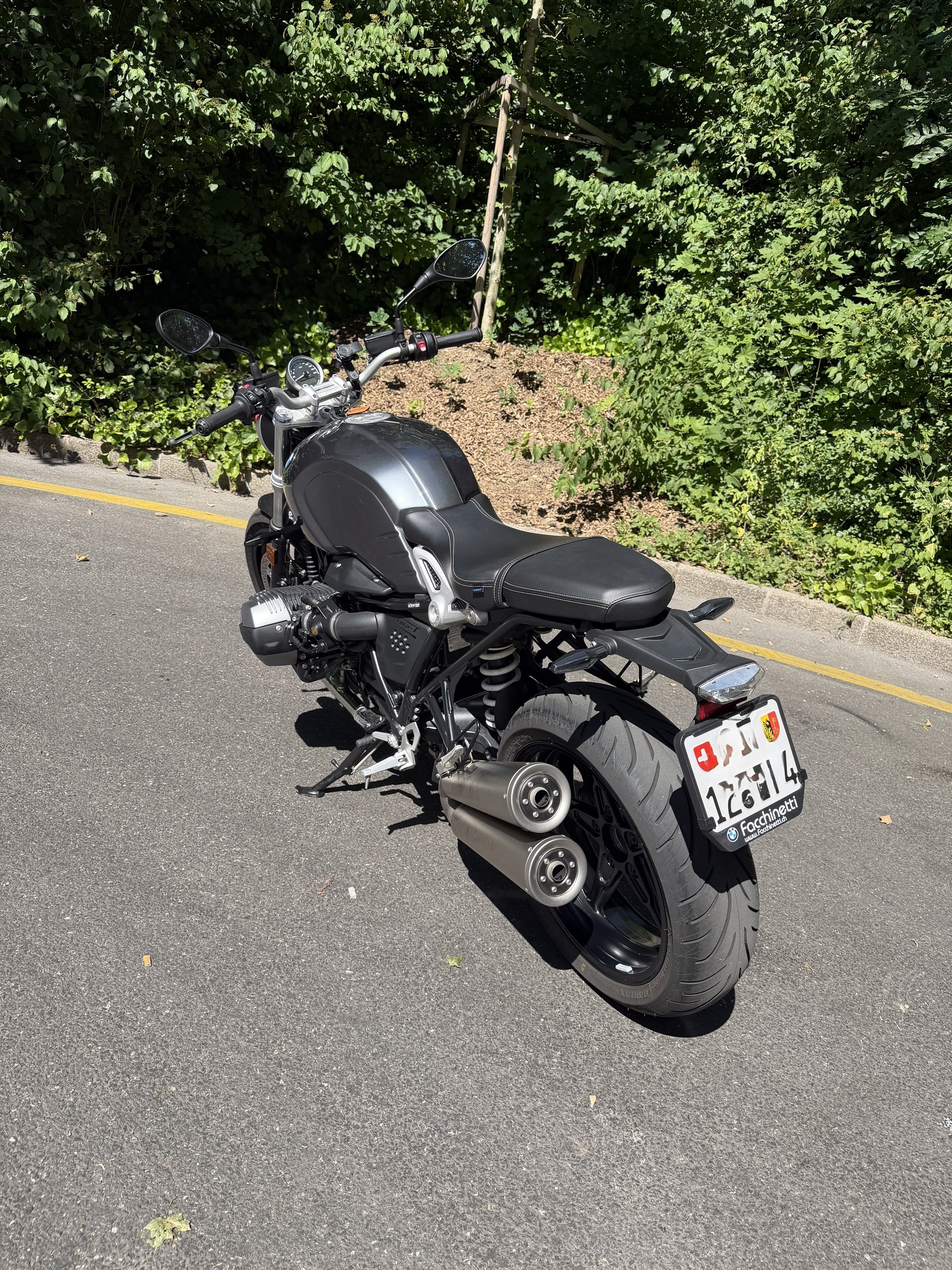 BMW R nineT Pure-image-2
