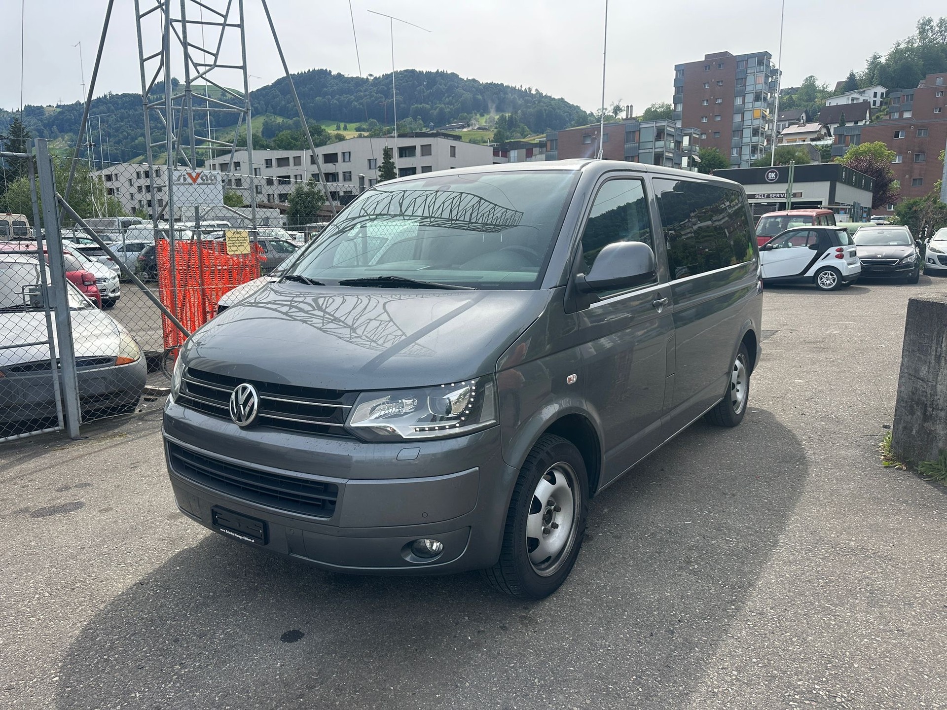 VW T5 Multivan 2.0 TSI Comfortline DSG-image-2