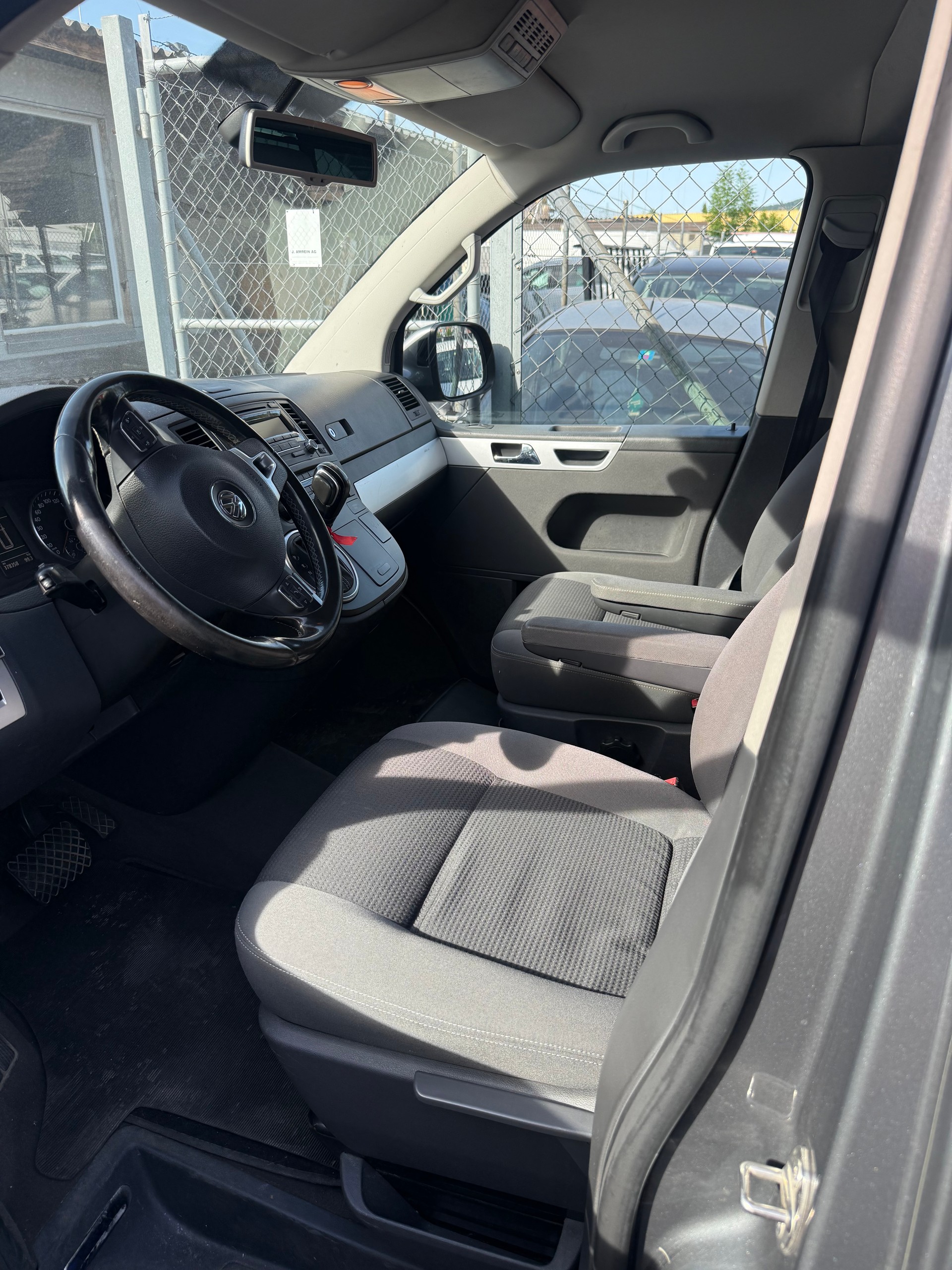 VW T5 Multivan 2.0 TSI Comfortline DSG-image-12