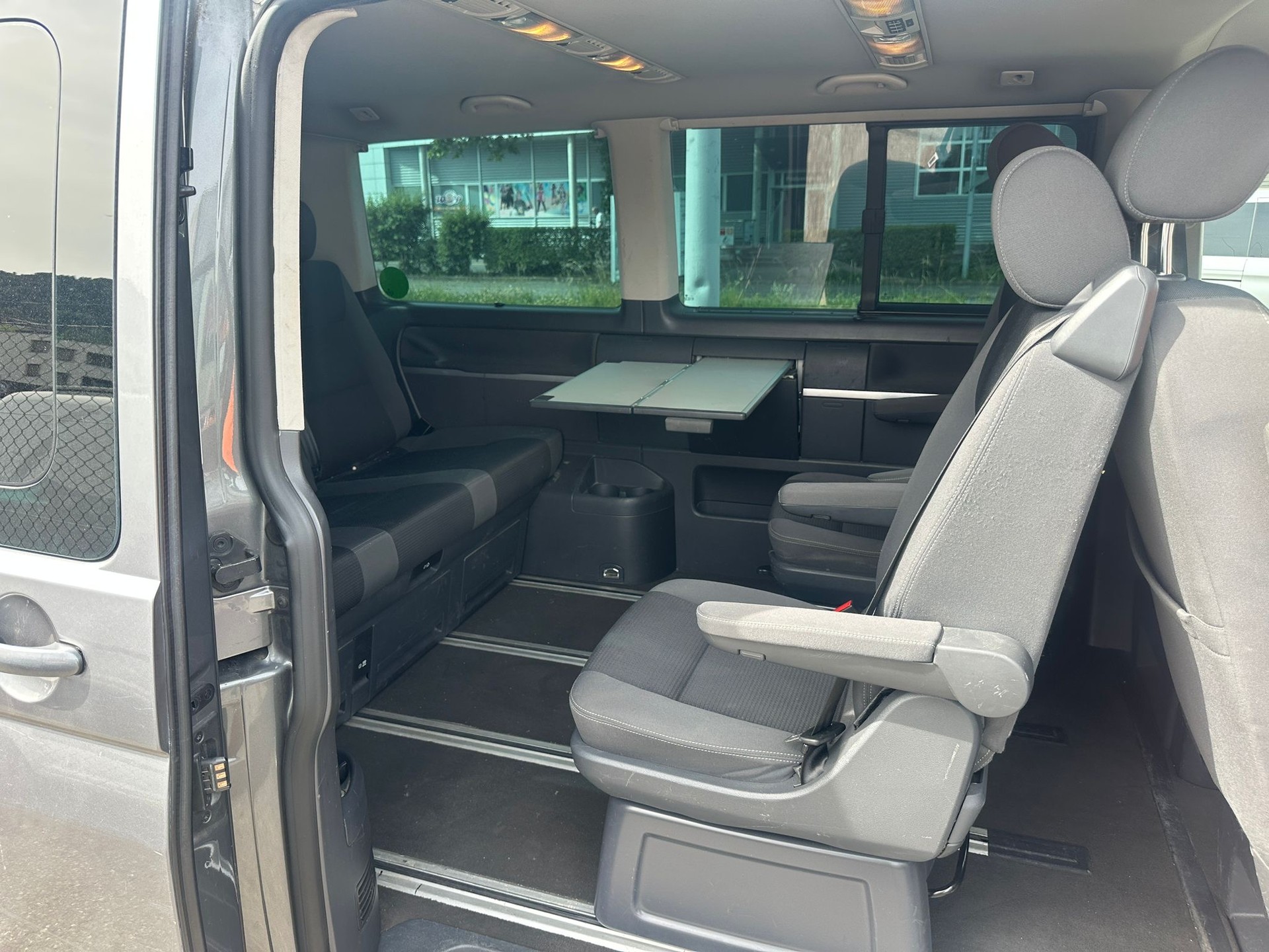 VW T5 Multivan 2.0 TSI Comfortline DSG-image-10