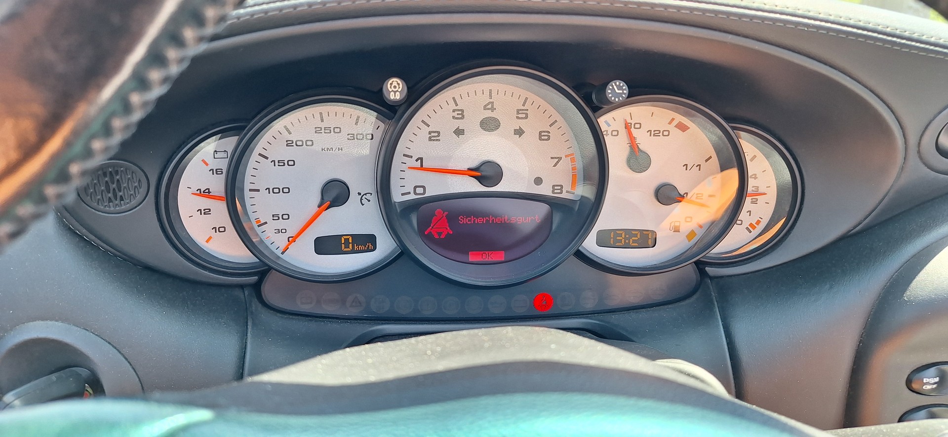 PORSCHE 3.6 Carrera 4S aus 2. Hand-image-4
