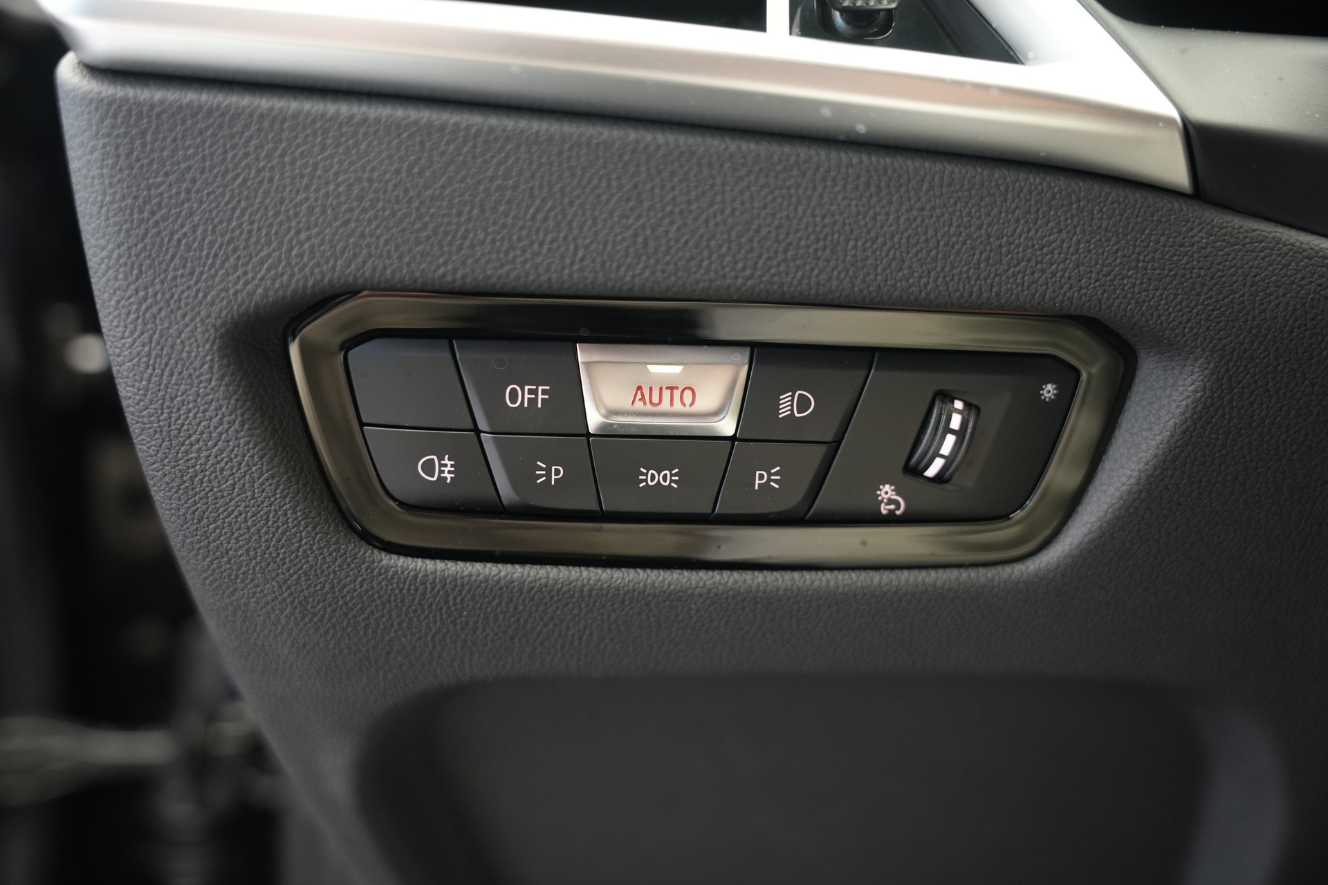 BMW M340i xDrive 48V Steptronic *Facelift* *HuD* *Curved Display*-image-14