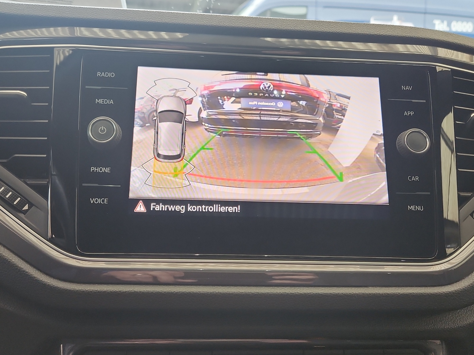 VW T-Roc 1.5 TSI EVO Sport DSG-image-18