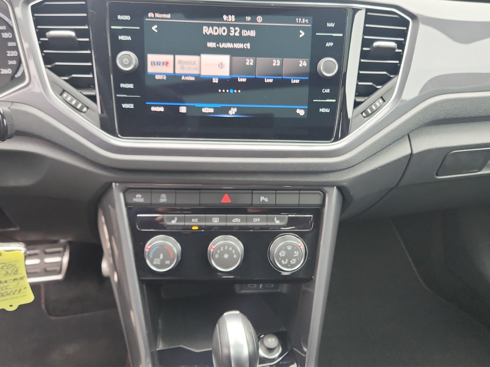 VW T-Roc 1.5 TSI EVO Sport DSG-image-11
