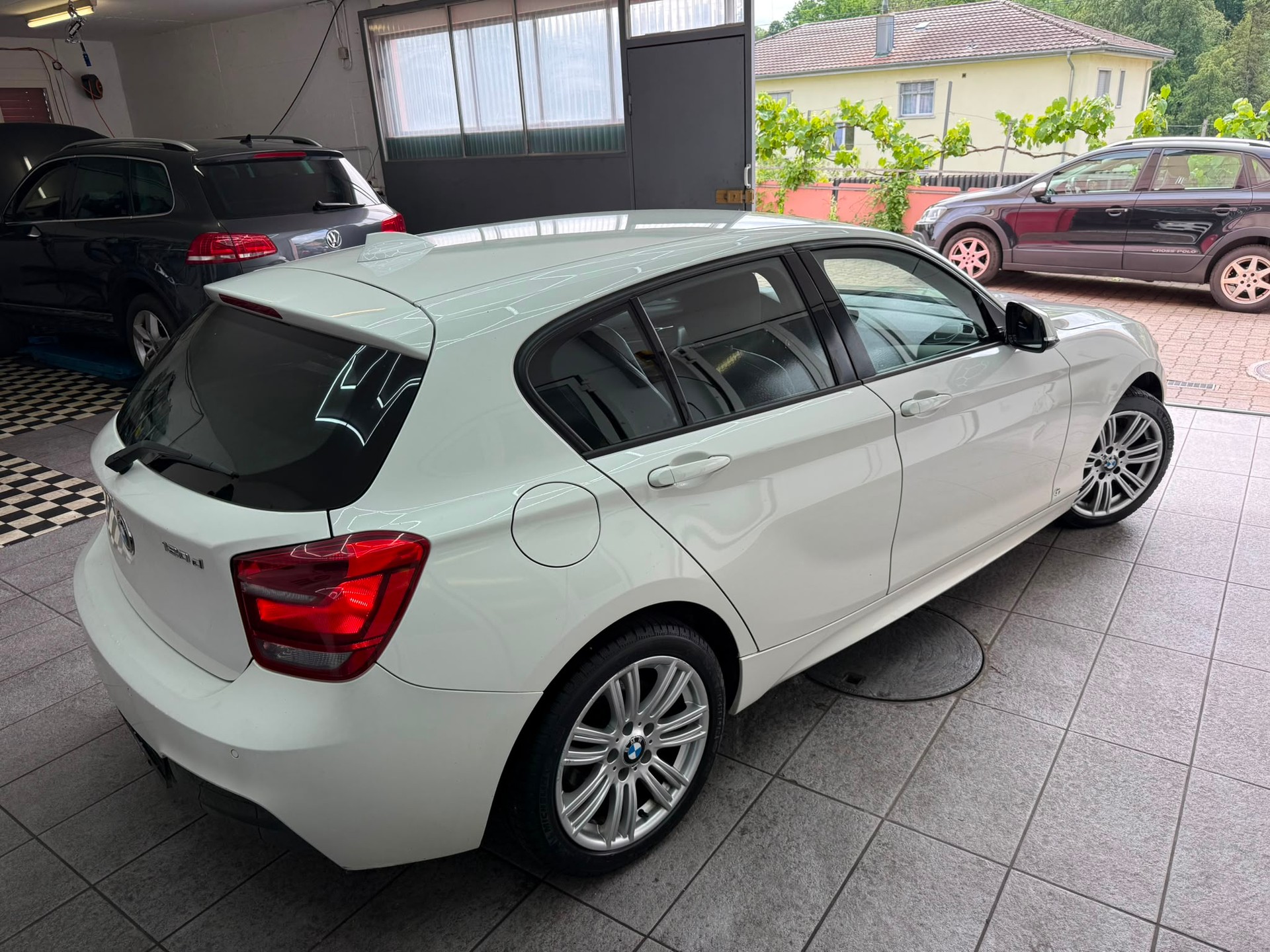 BMW 120d xDrive M-Sportpaket-image-2