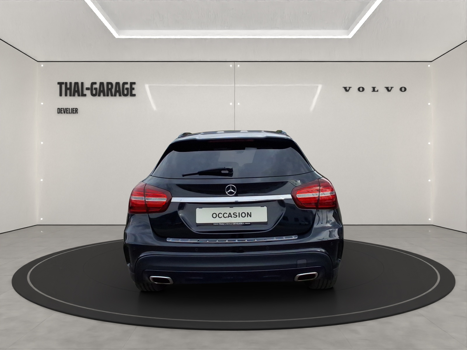 MERCEDES-BENZ Classe GLA X156 GLA 250 AMG Line 4m-image-3