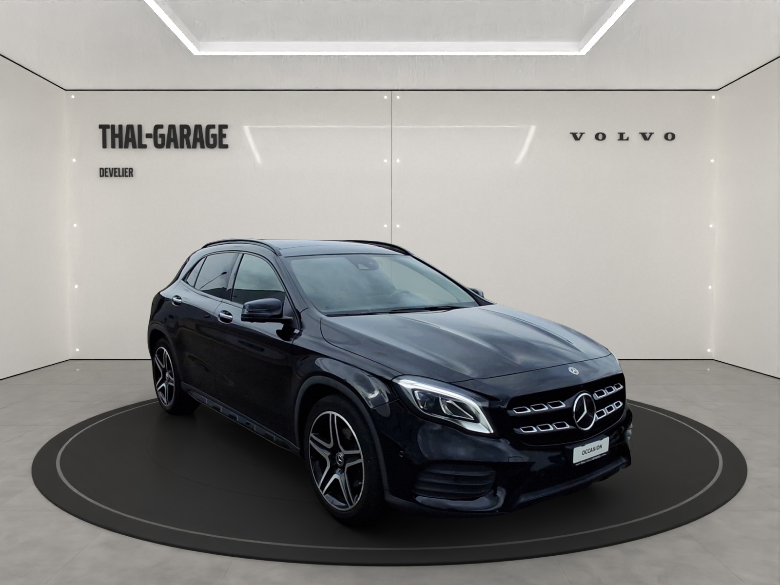 MERCEDES-BENZ Classe GLA X156 GLA 250 AMG Line 4m-image-2