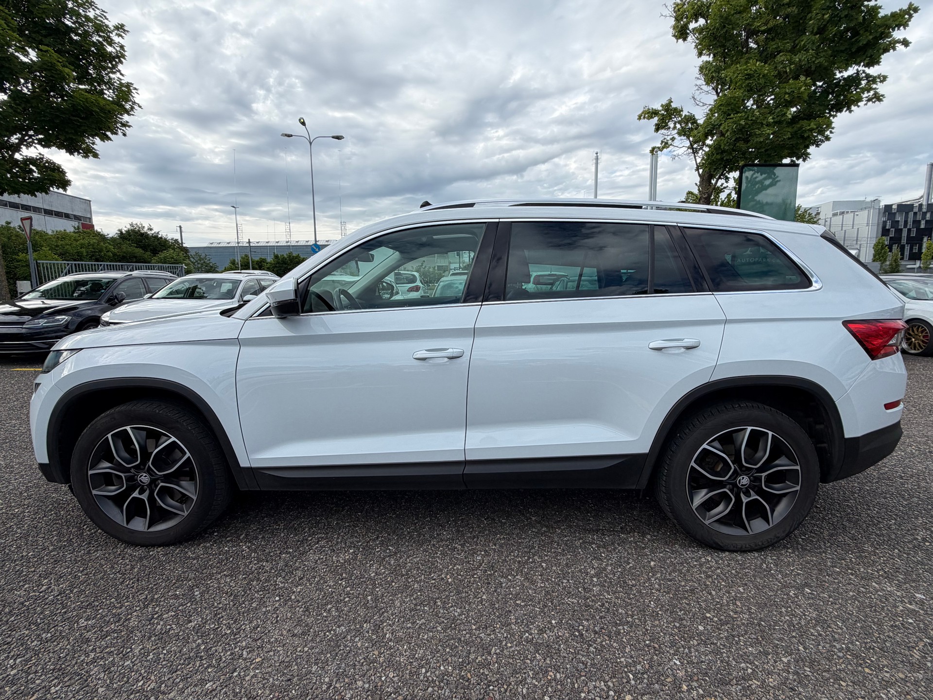 SKODA Kodiaq 2.0 TDI CR Style 4x4 DSG-image-7