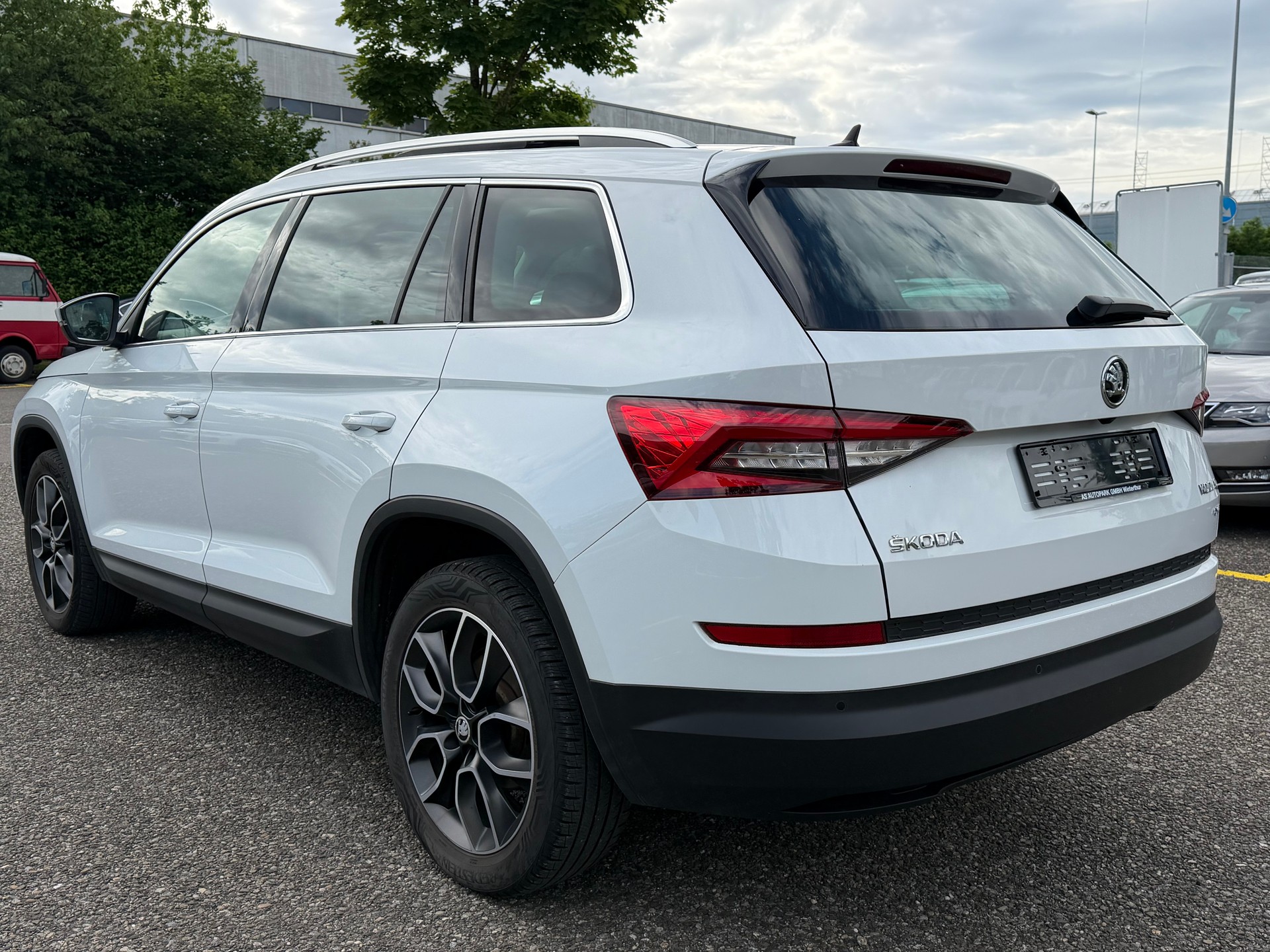 SKODA Kodiaq 2.0 TDI CR Style 4x4 DSG-image-6