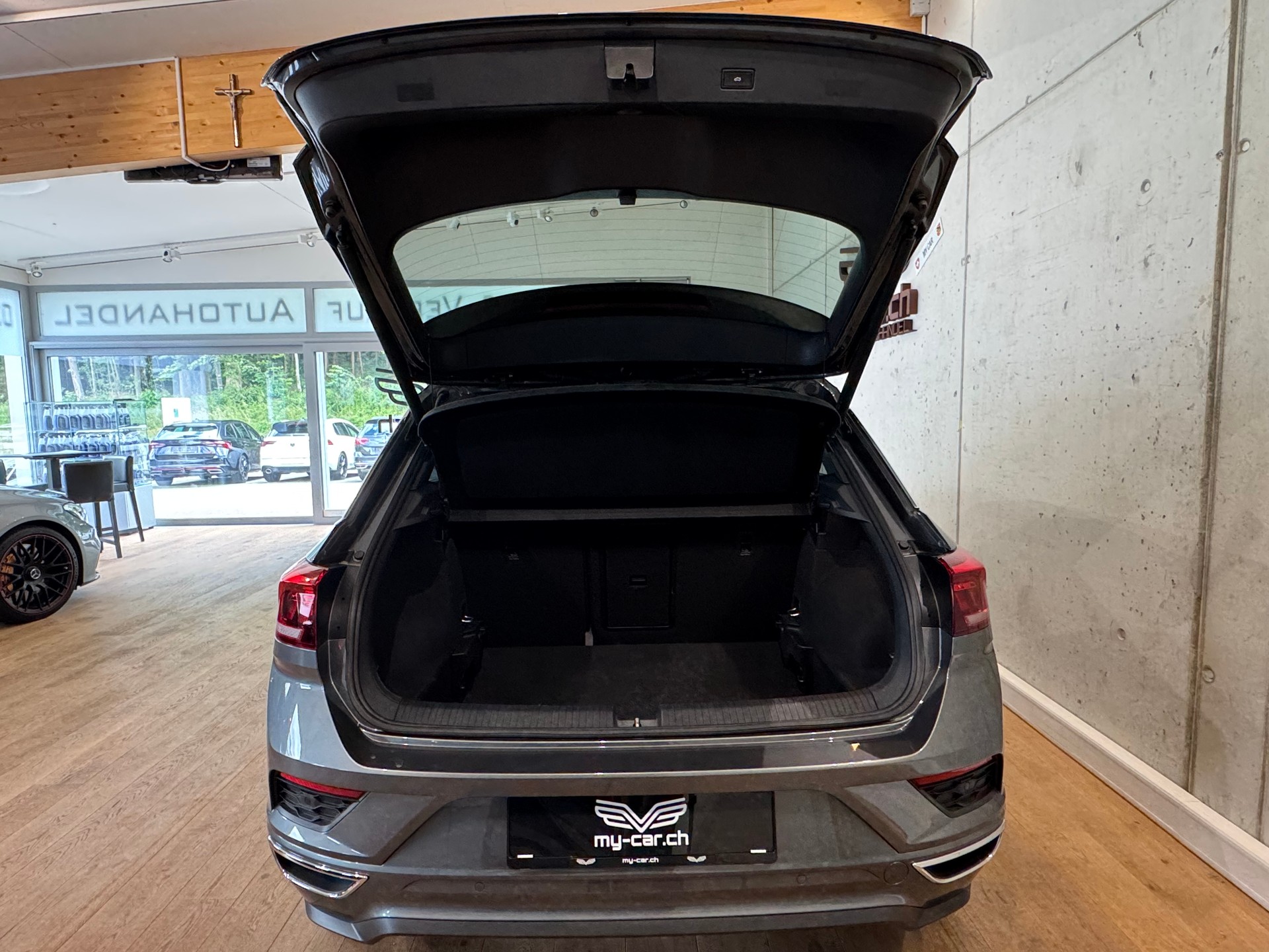 VW T-Roc 1.5 TSI R LINE EVO Advance Selection DSG || CH FZG || DIGITAL COCKPIT PRO || AMBIENTE-image-13