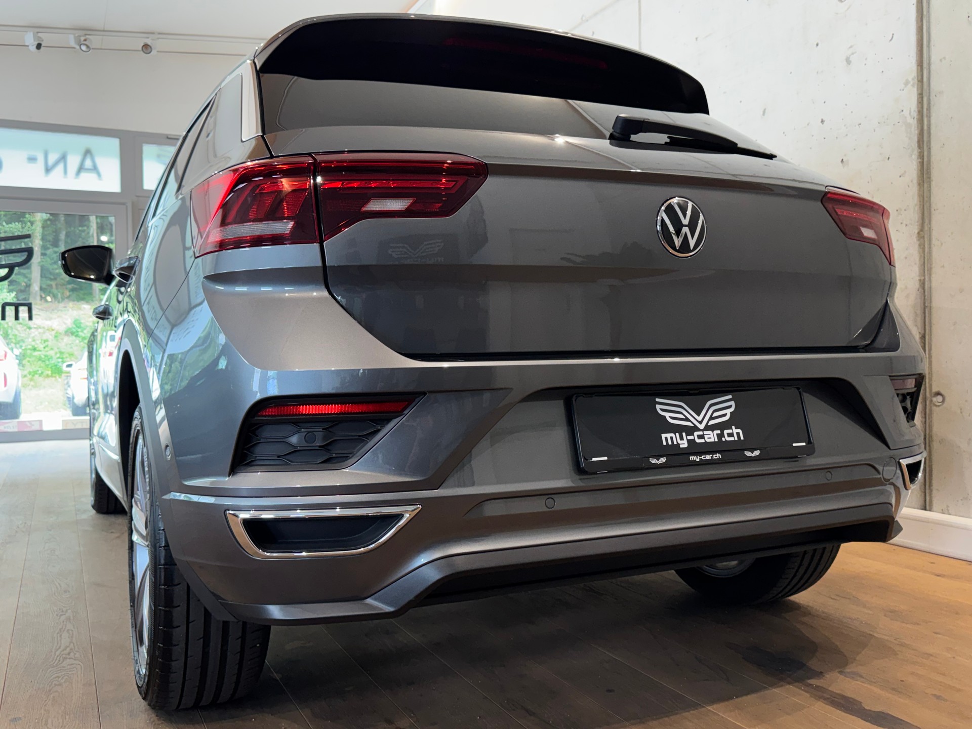 VW T-Roc 1.5 TSI R LINE EVO Advance Selection DSG || CH FZG || DIGITAL COCKPIT PRO || AMBIENTE-image-9