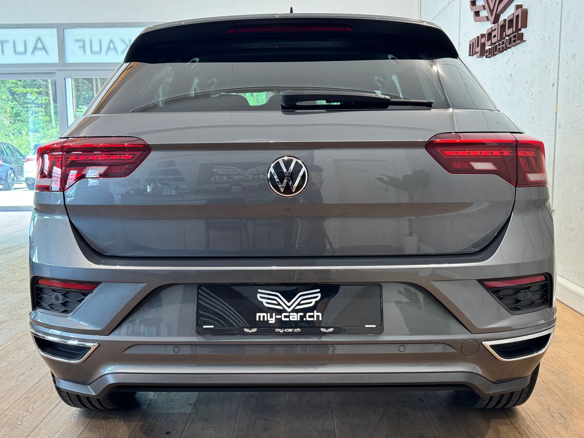 VW T-Roc 1.5 TSI R LINE EVO Advance Selection DSG || CH FZG || DIGITAL COCKPIT PRO || AMBIENTE-image-12
