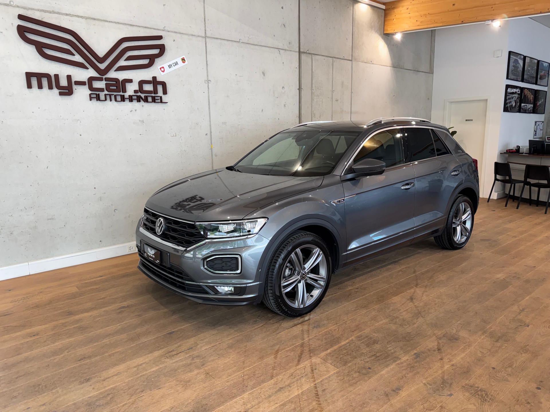 VW T-Roc 1.5 TSI R LINE EVO Advance Selection DSG || CH FZG || DIGITAL COCKPIT PRO || AMBIENTE-image-3
