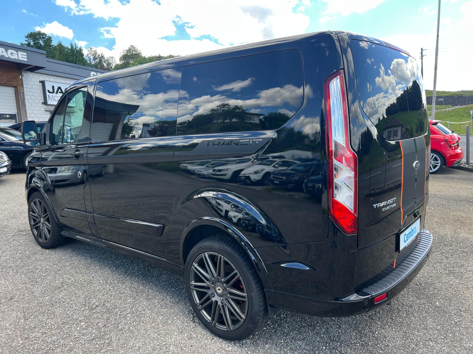 FORD Transit Custom 320 L2H1 Trend A-image-3