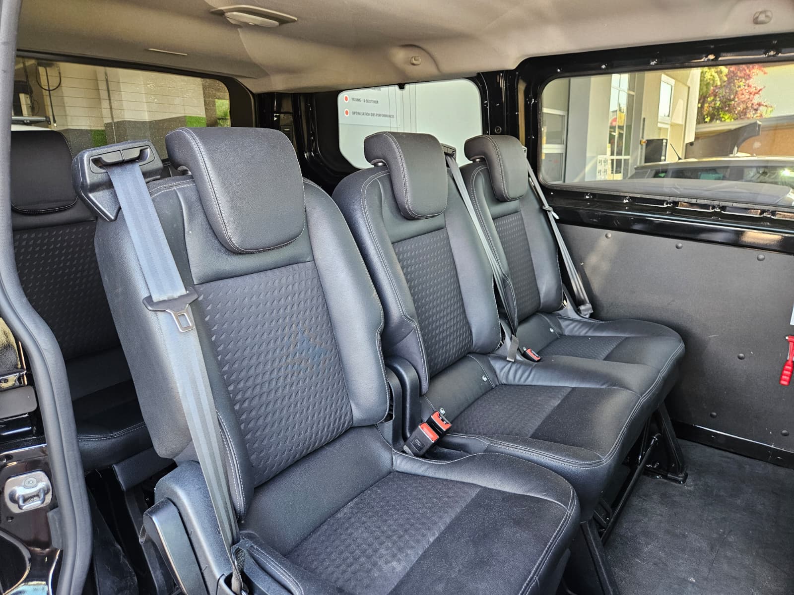 FORD Transit Custom 320 L2H1 Trend A-image-13