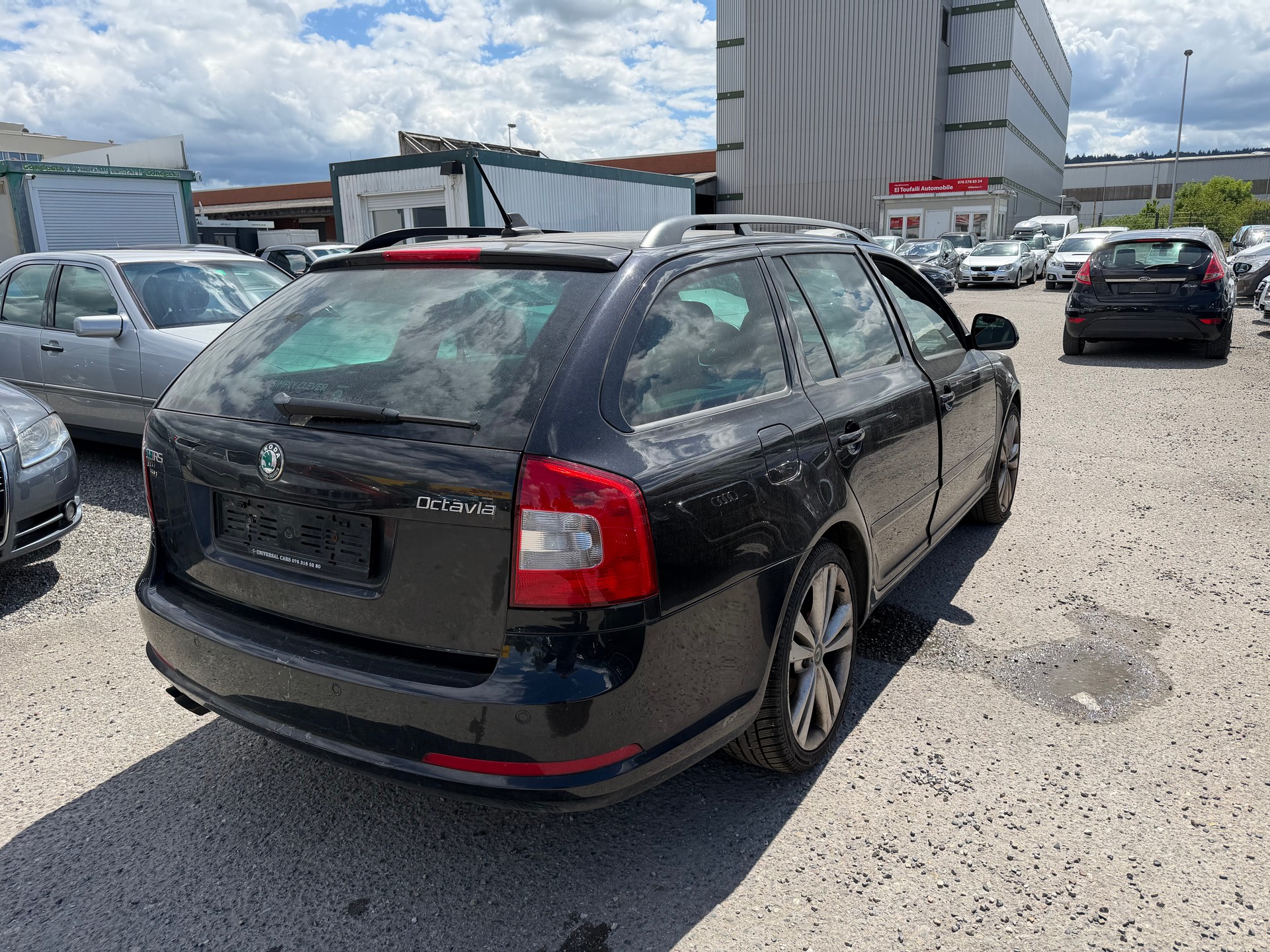 SKODA Octavia Combi 2.0 TSI RS DSG-image-2