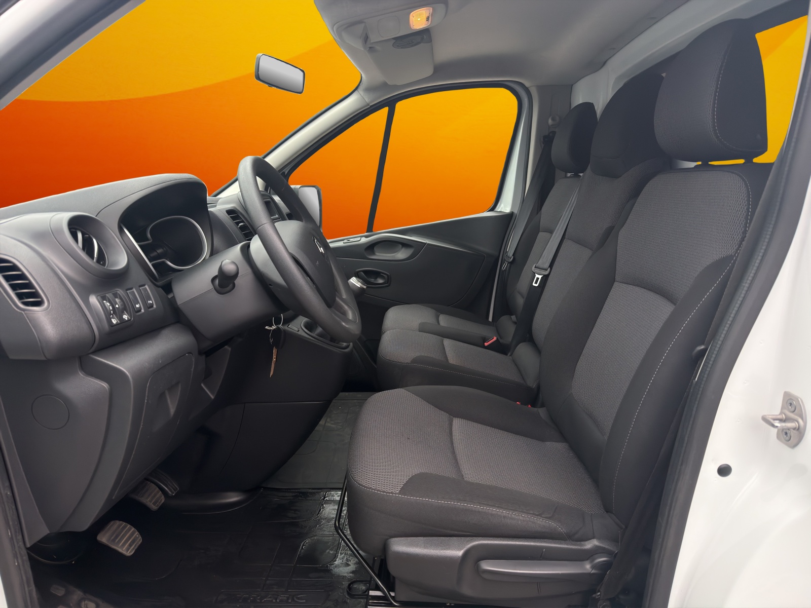 RENAULT Trafic 2.0 Energy dCi 120 3.0t Access L1H1-image-10