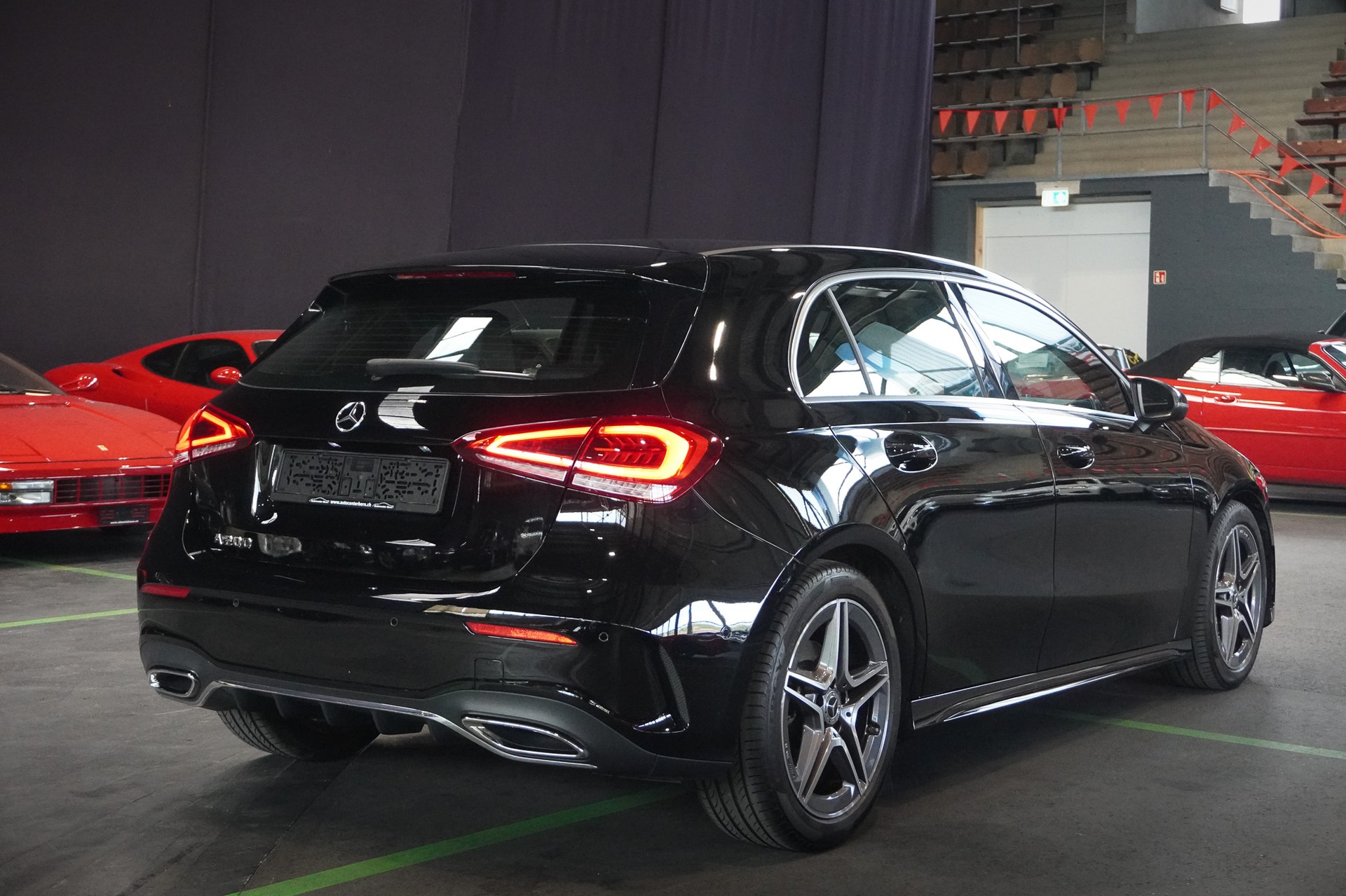 MERCEDES-BENZ A 200 AMG Line 7G-DCT-image-4