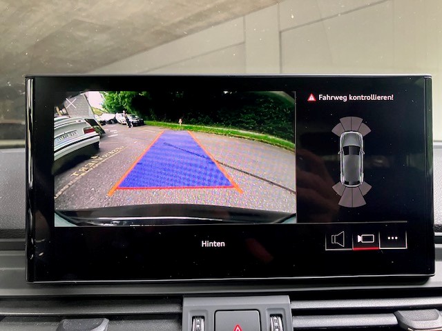 AUDI Q5 Sportback 40 TDI advanced quattro S-tronic I Anhängerkupplung-image-6