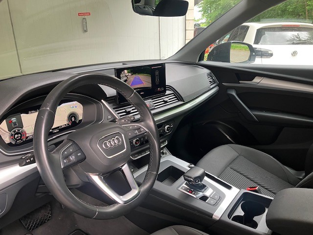 AUDI Q5 Sportback 40 TDI advanced quattro S-tronic I Anhängerkupplung-image-3