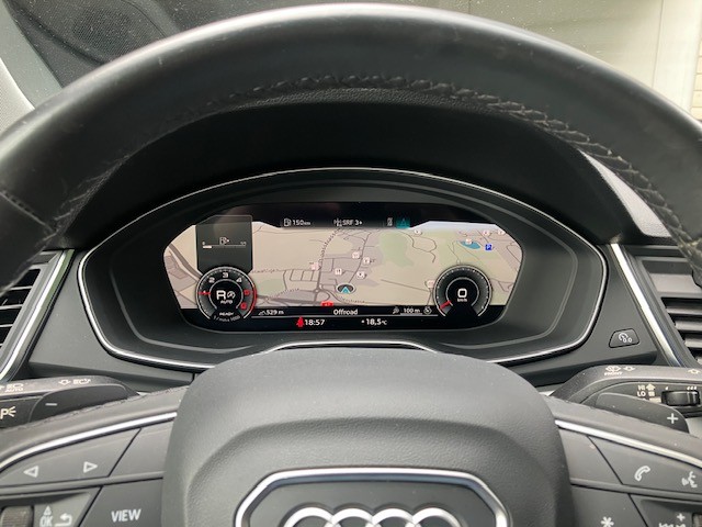 AUDI Q5 Sportback 40 TDI advanced quattro S-tronic I Anhängerkupplung-image-7