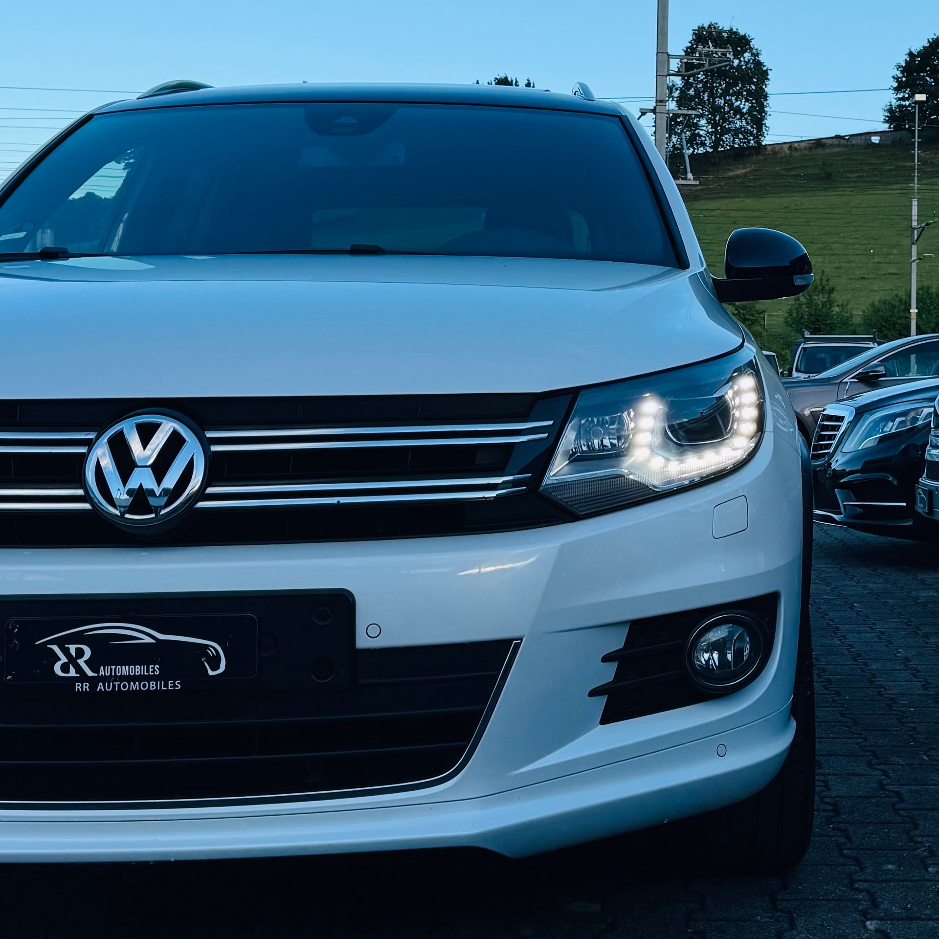 VW Tiguan 2.0 TDI BMT R-Line Design 4Motion DSG-image-27