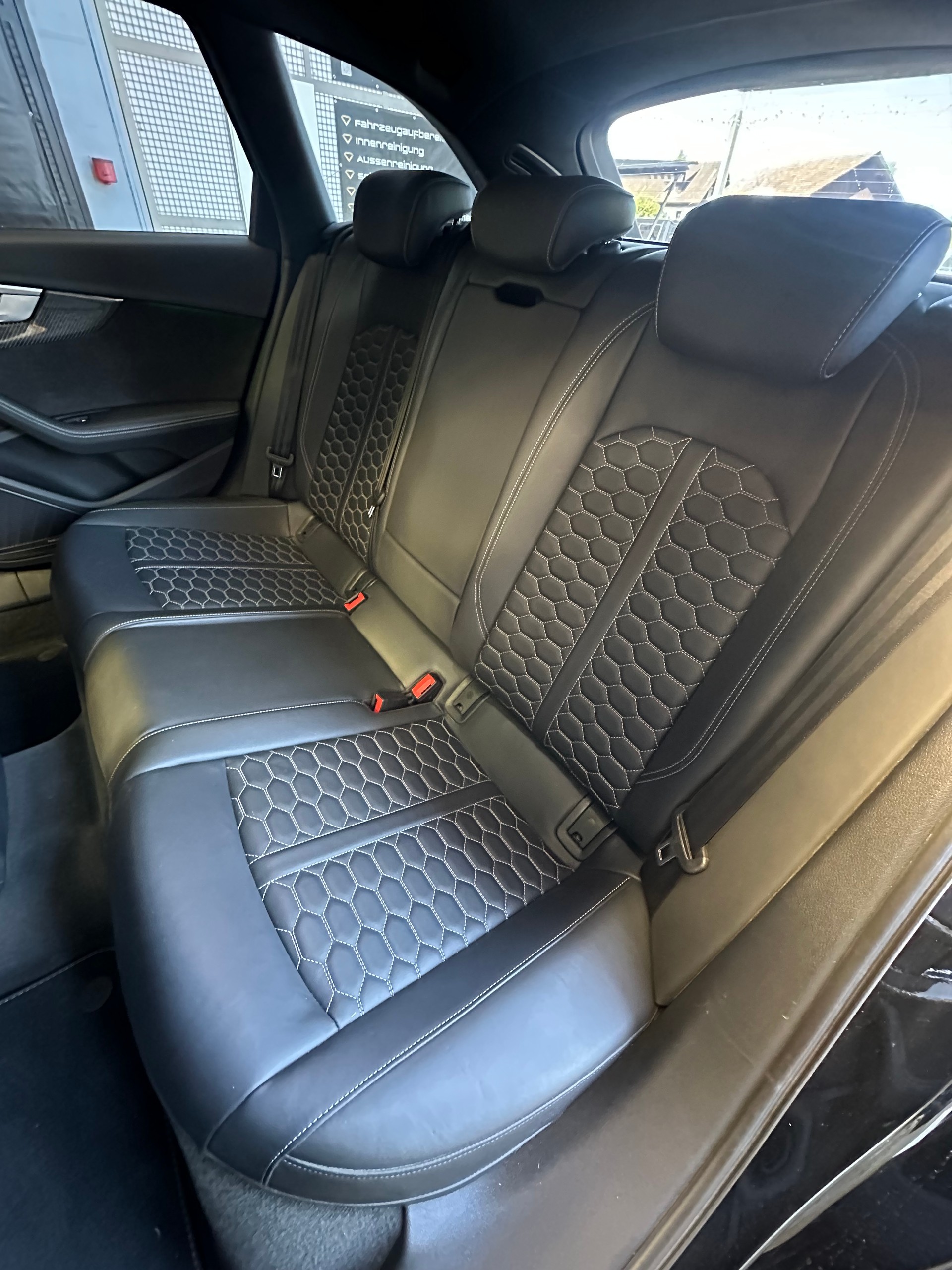 AUDI RS4 Avant 2.9 TFSI quattro tiptronic-image-8