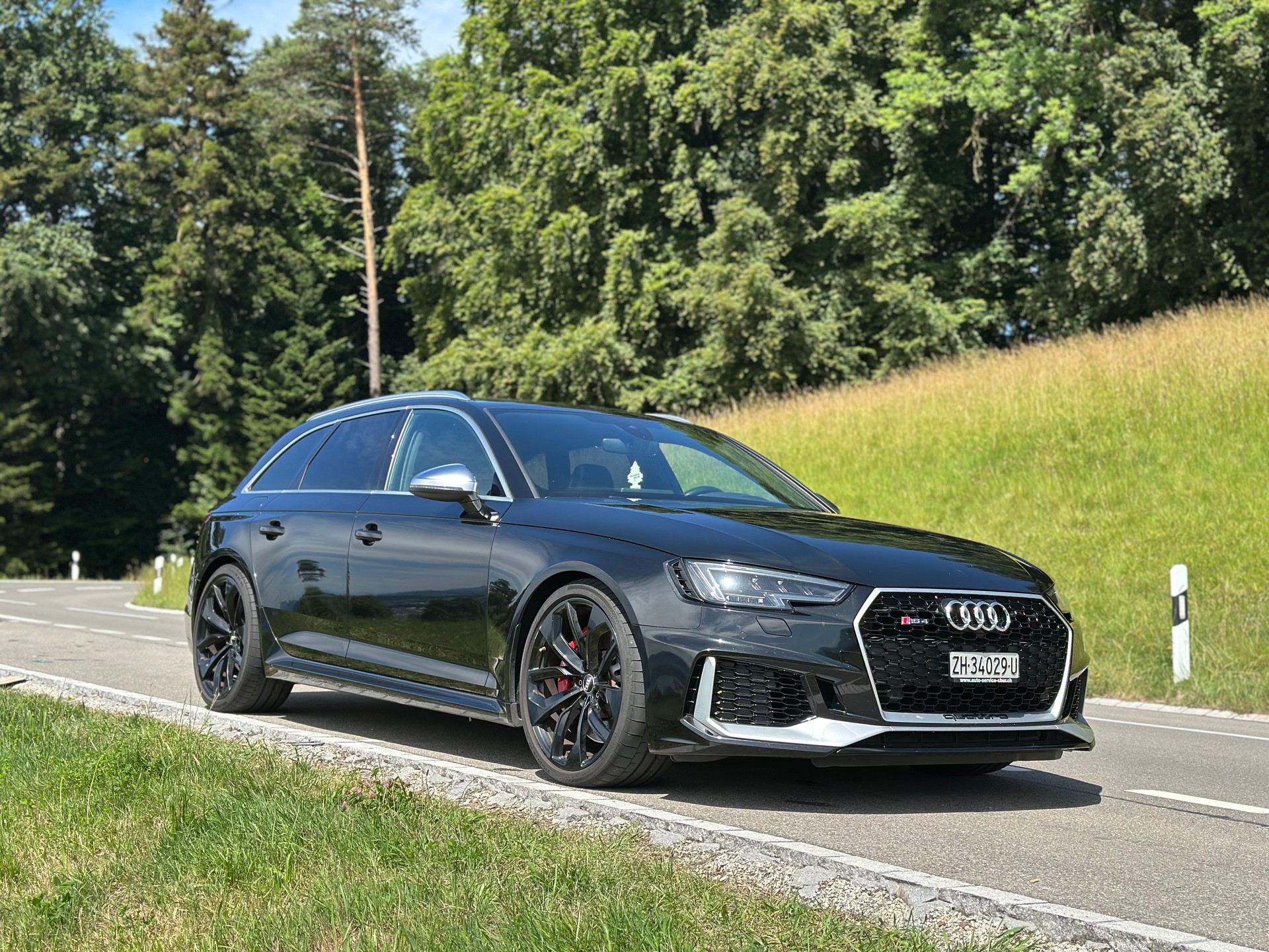 AUDI RS4 Avant 2.9 TFSI quattro tiptronic-image-0