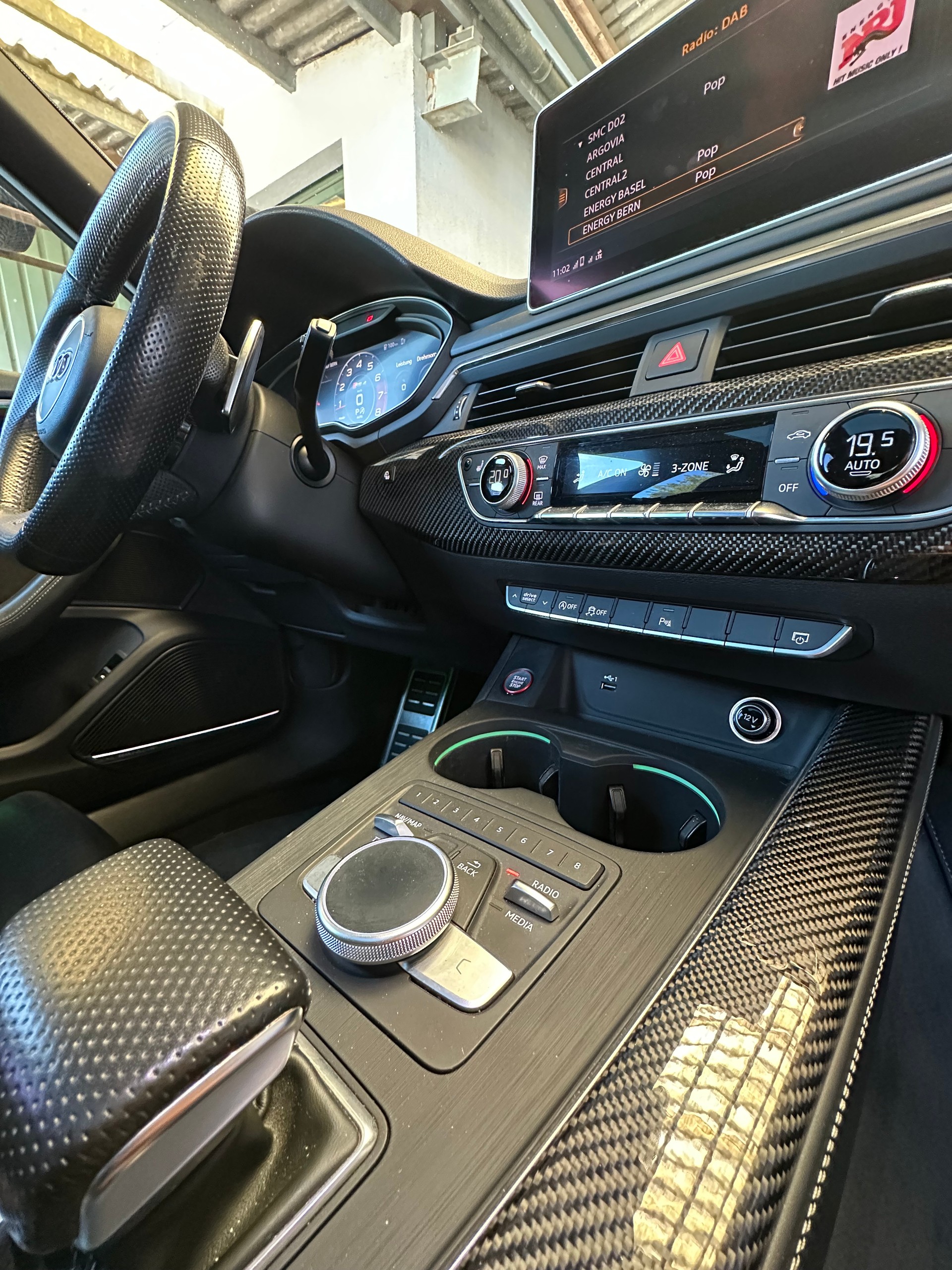 AUDI RS4 Avant 2.9 TFSI quattro tiptronic-image-11