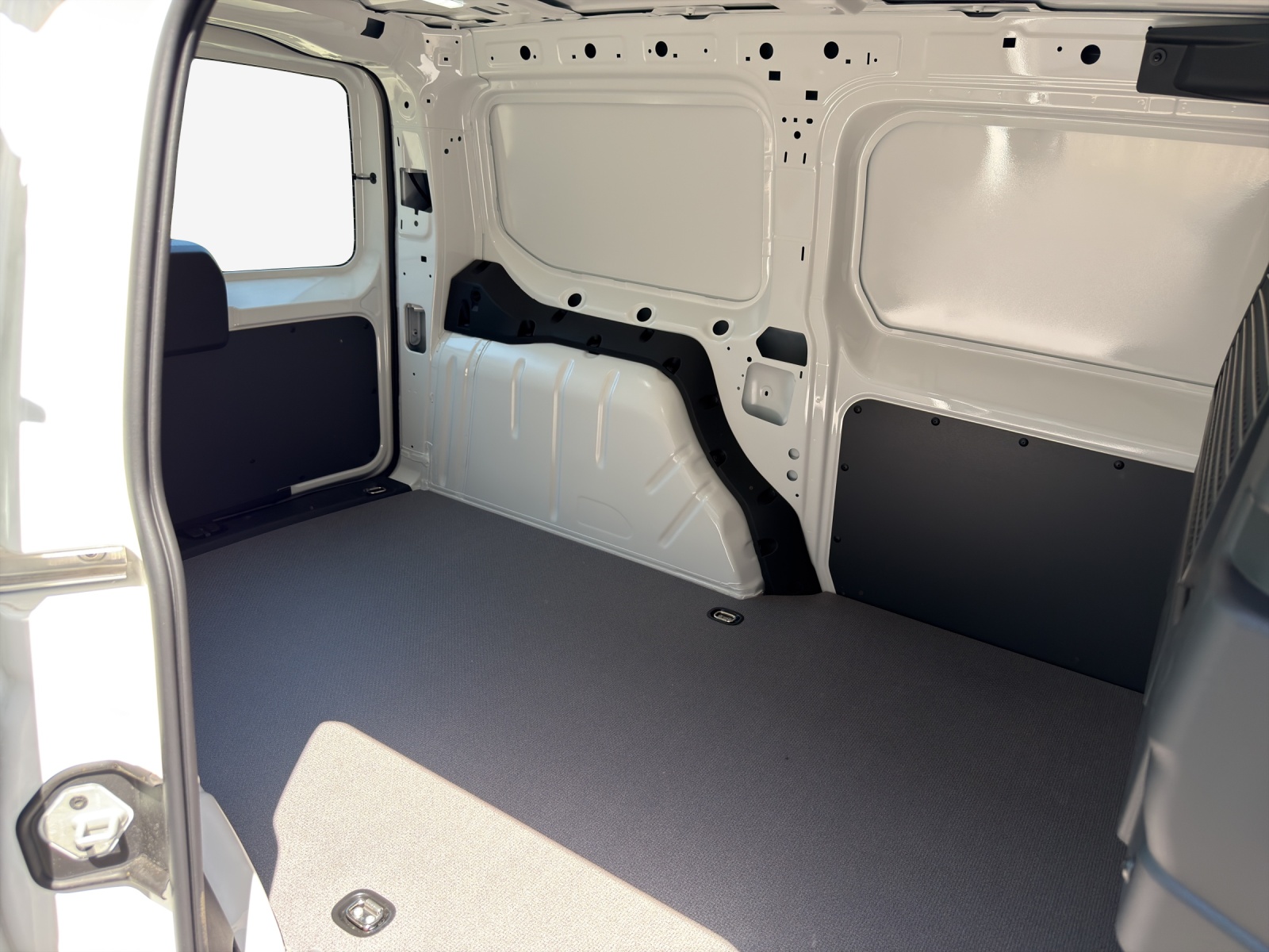 VW Caddy Cargo 1.5TSI Entry Maxi DSG-image-11