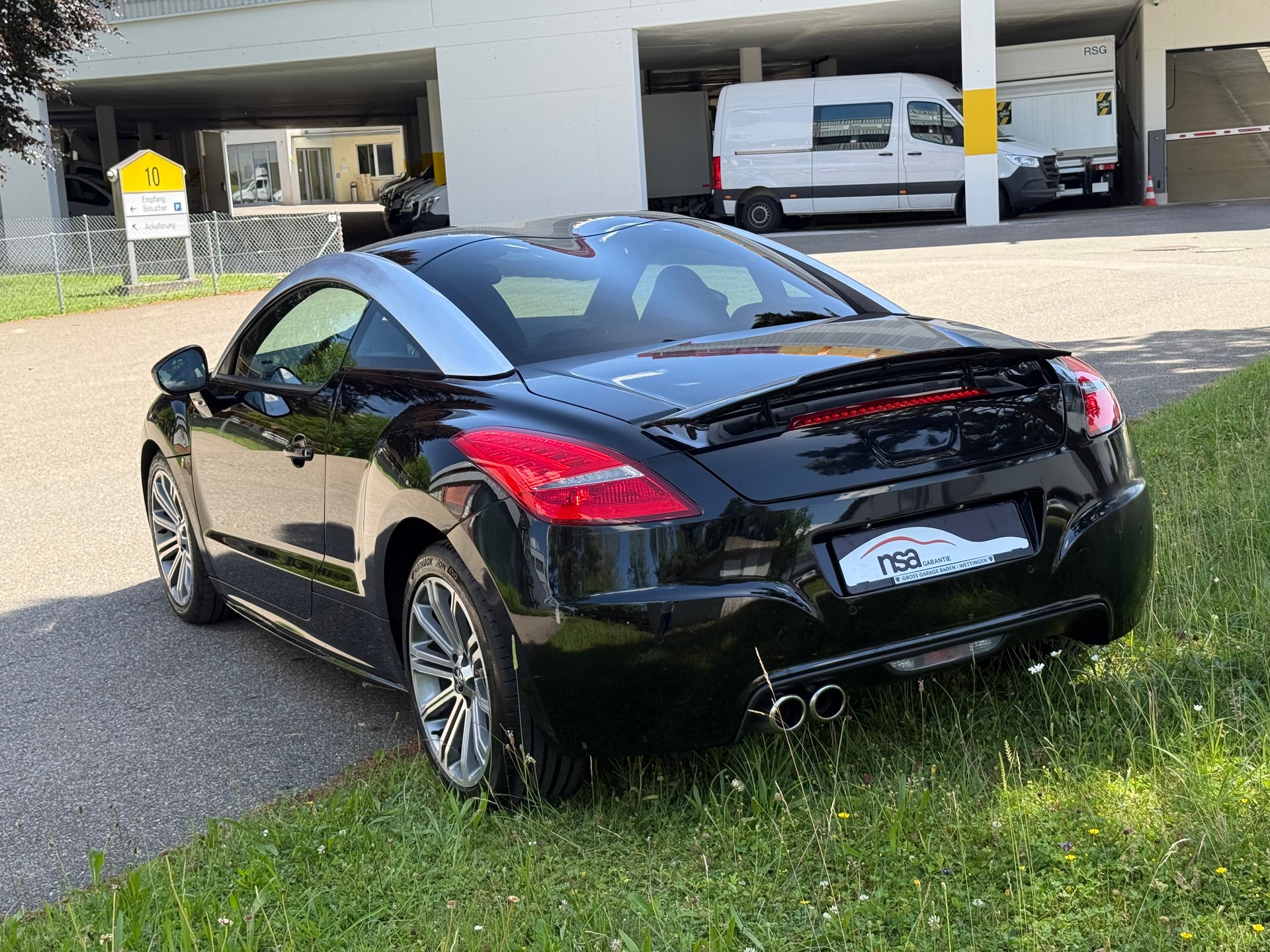 PEUGEOT RCZ 1.6 Turbo Black Yearling-image-5