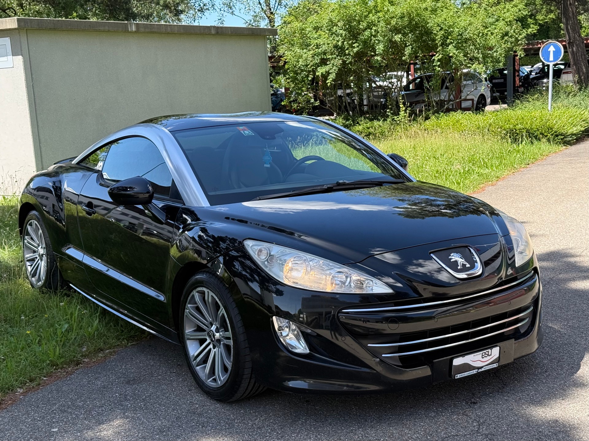 PEUGEOT RCZ 1.6 Turbo Black Yearling-image-2