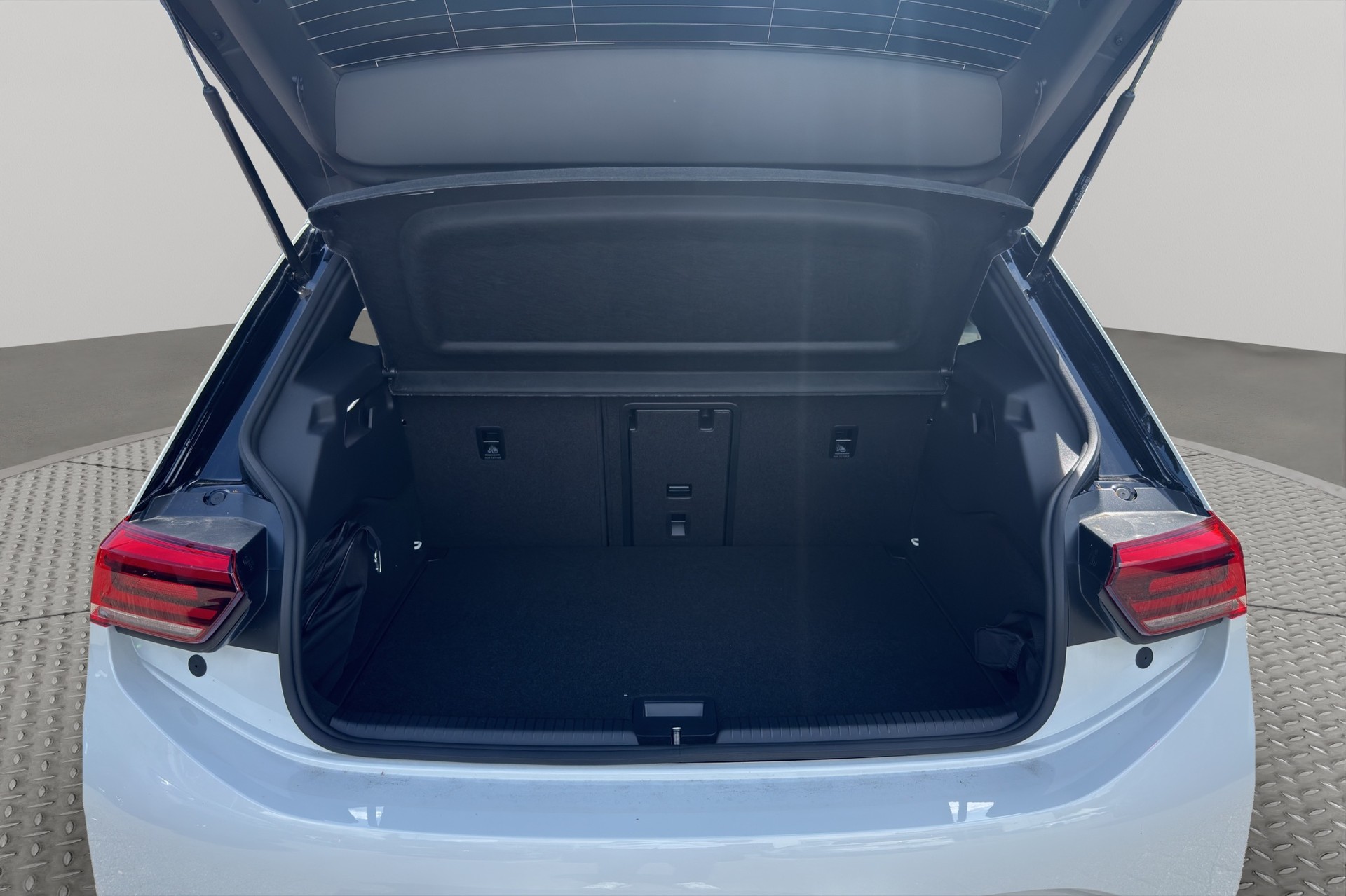 VW ID.3 Pro 52 kWh Pure Value-image-10
