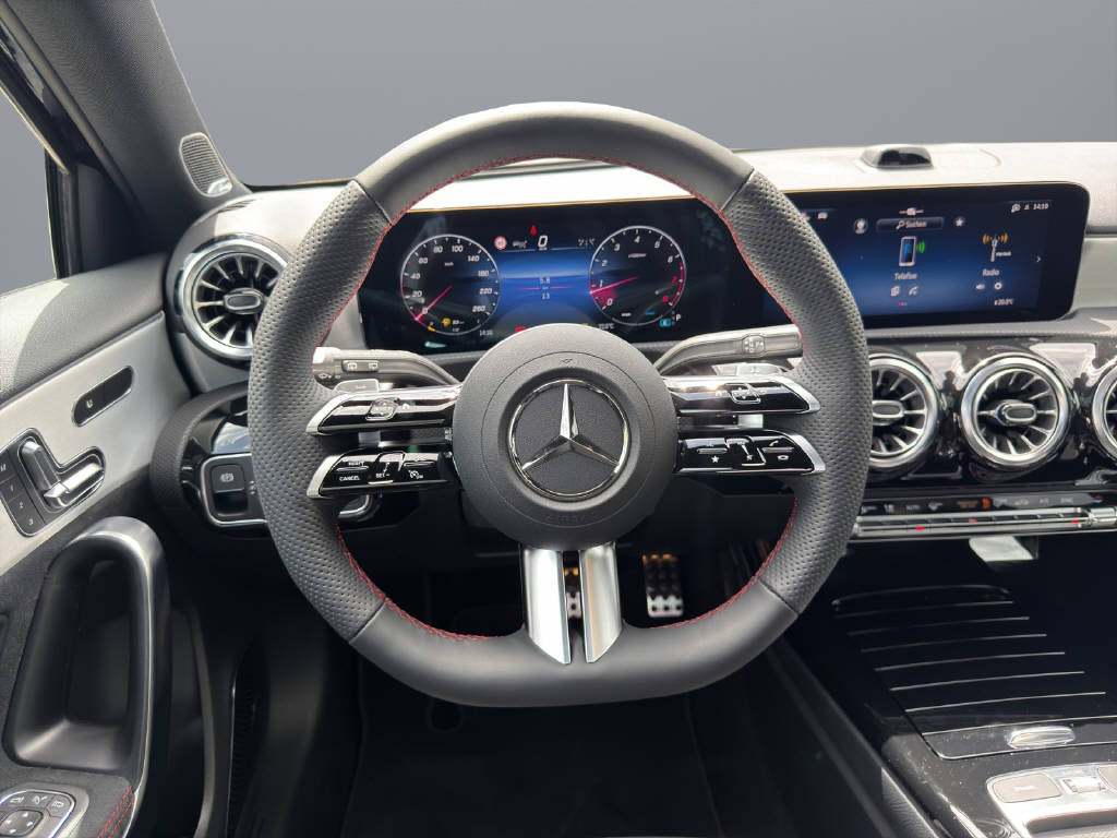 MERCEDES-BENZ A 250 AMG Line 4m-image-9