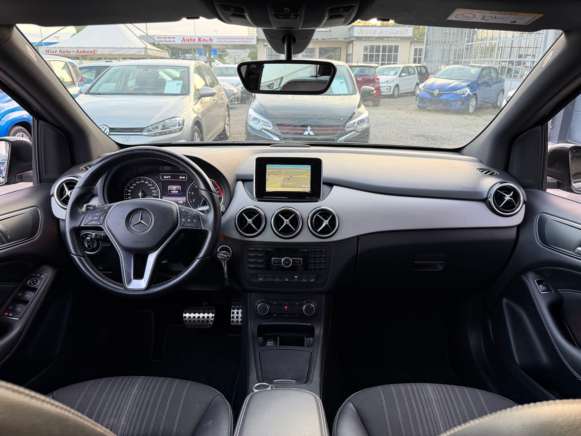 MERCEDES-BENZ B 200 7G-DCT-image-16