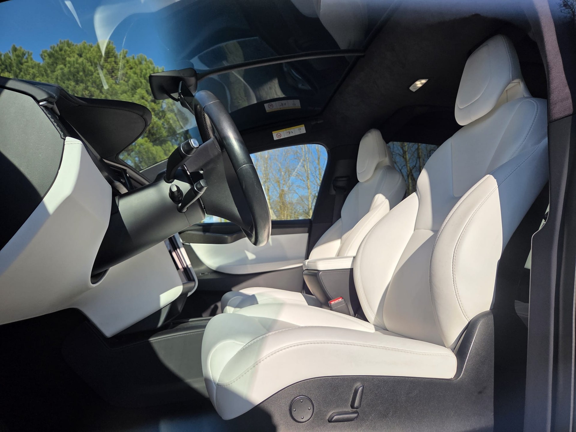 TESLA 100 D * Autonomie MAX * 7 pl. * Crochet / AHK * Autopilot * Garantie TESLA incl.-image-4