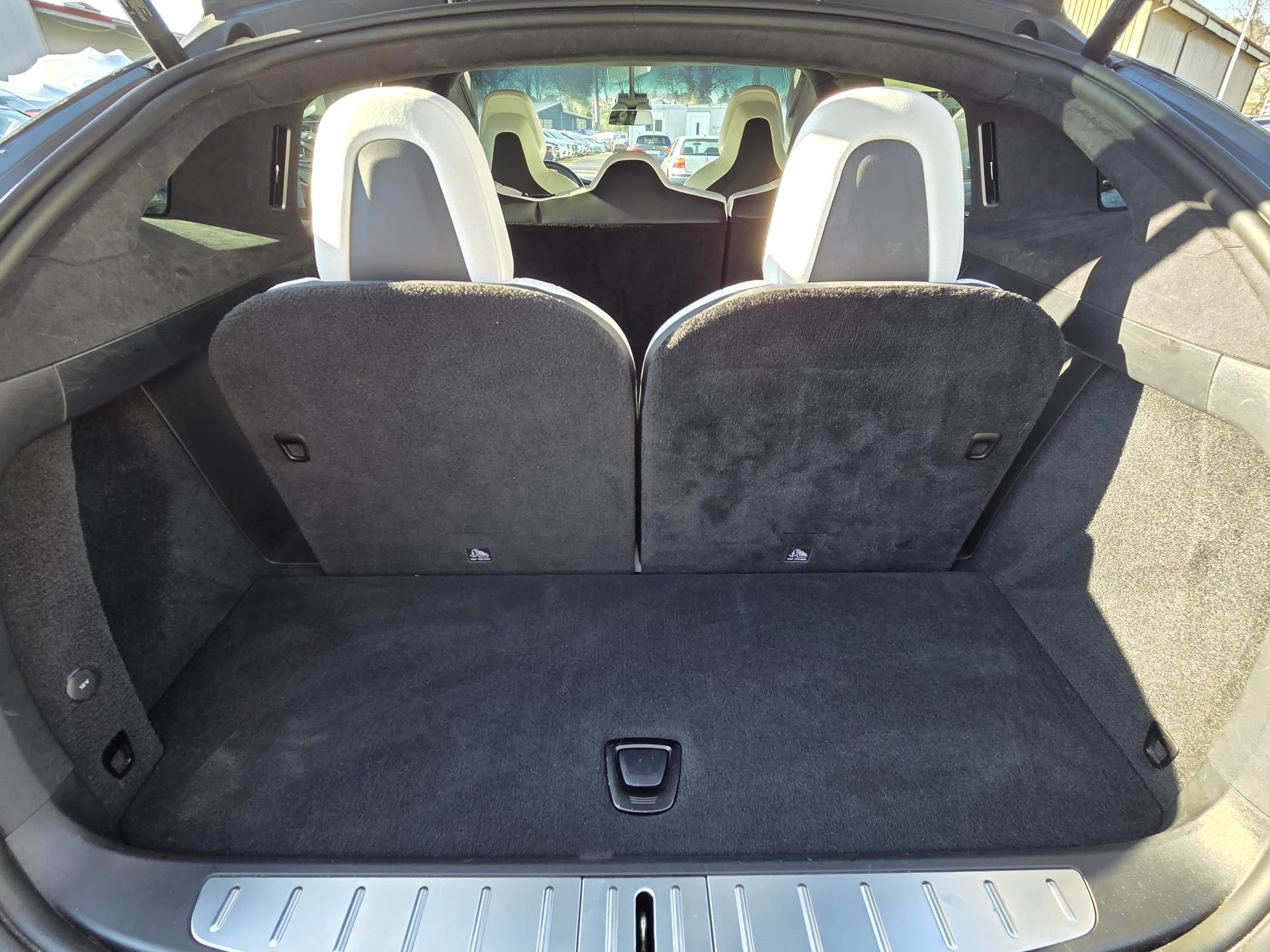 TESLA 100 D * Autonomie MAX * 7 pl. * Crochet / AHK * Autopilot * Garantie TESLA incl.-image-10