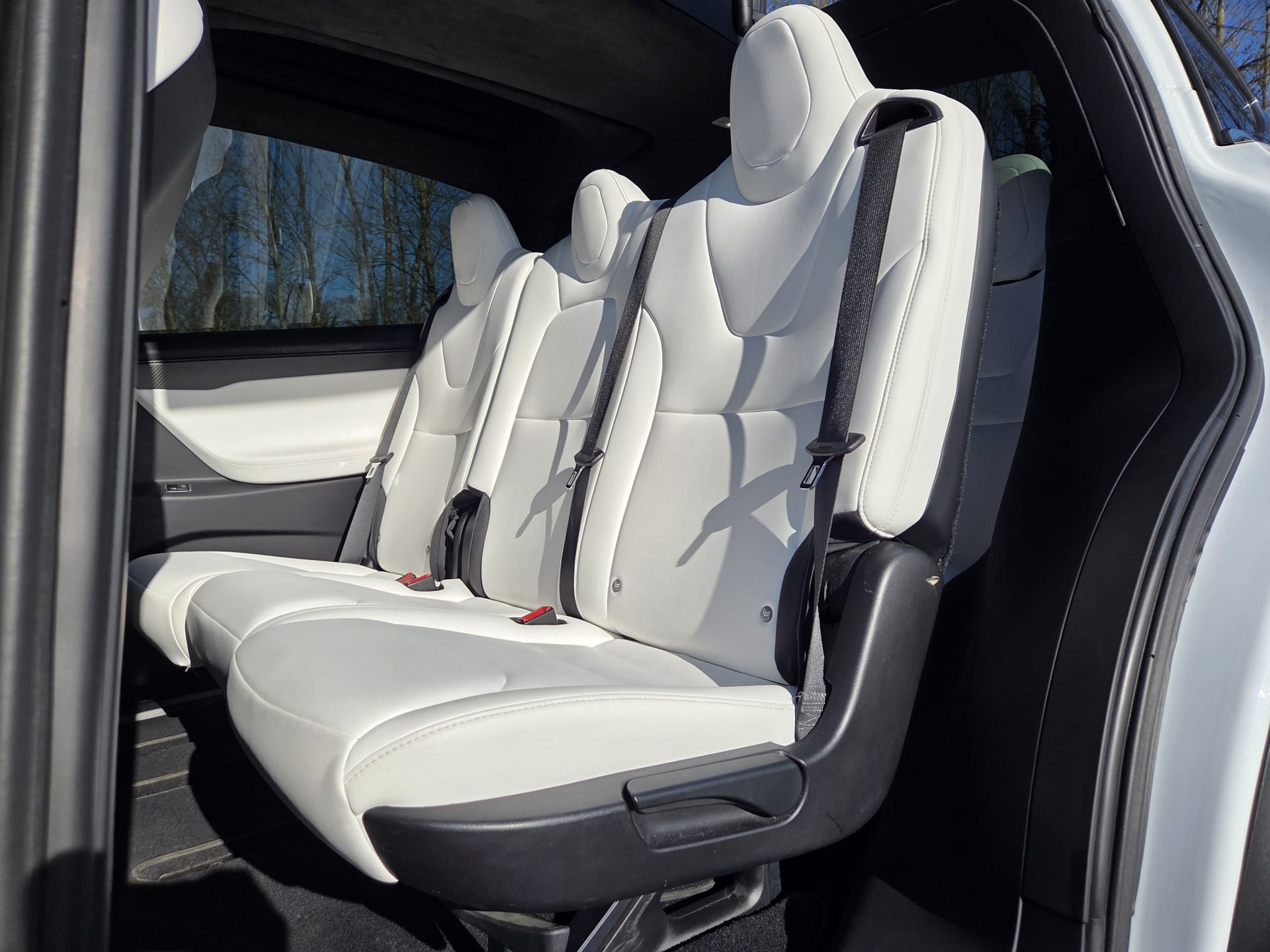 TESLA 100 D * Autonomie MAX * 7 pl. * Crochet / AHK * Autopilot * Garantie TESLA incl.-image-5