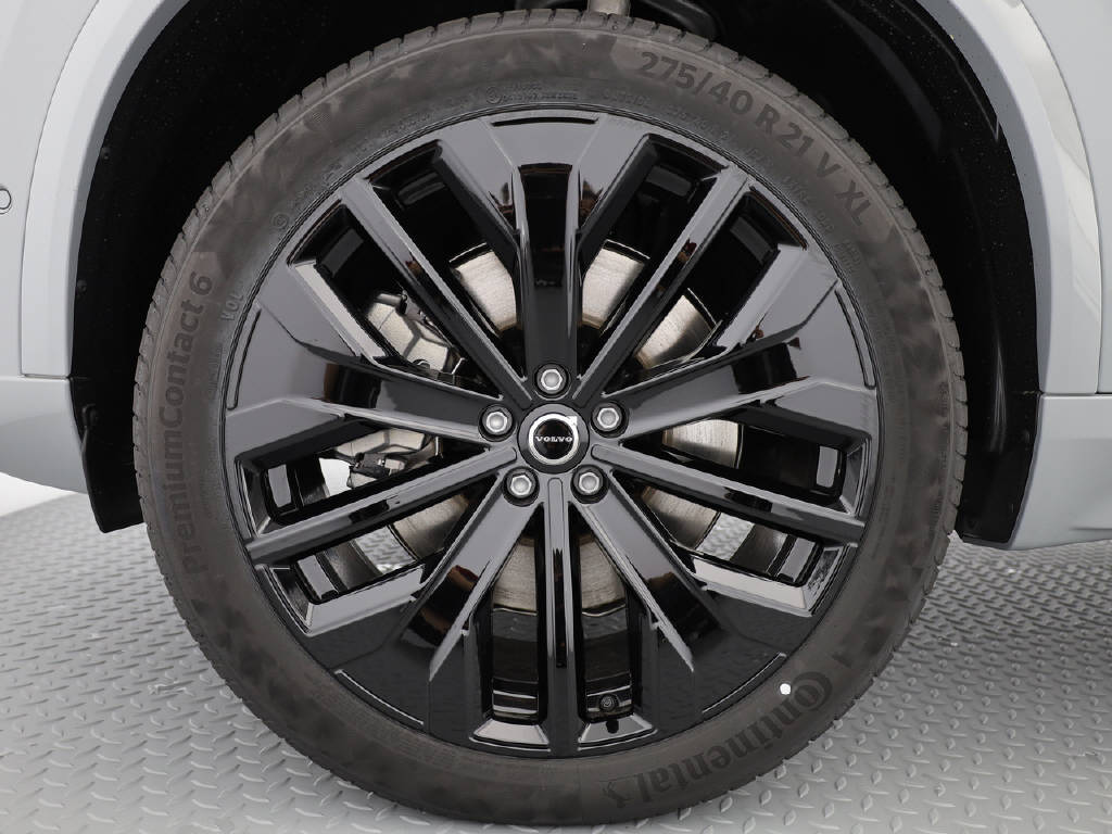 VOLVO XC90 2.0 T8 TE Black Edition eAWD-image-4