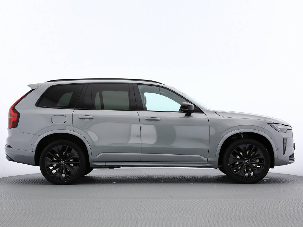 VOLVO XC90 2.0 T8 TE Black Edition eAWD-image-24