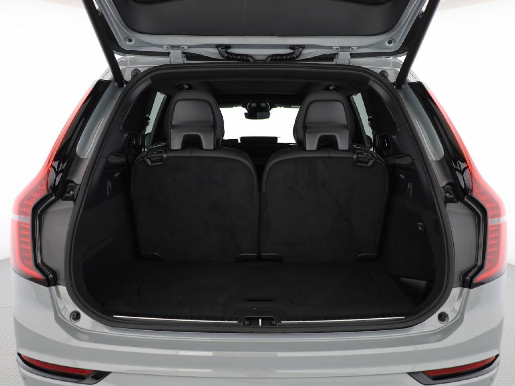 VOLVO XC90 2.0 T8 TE Black Edition eAWD-image-31