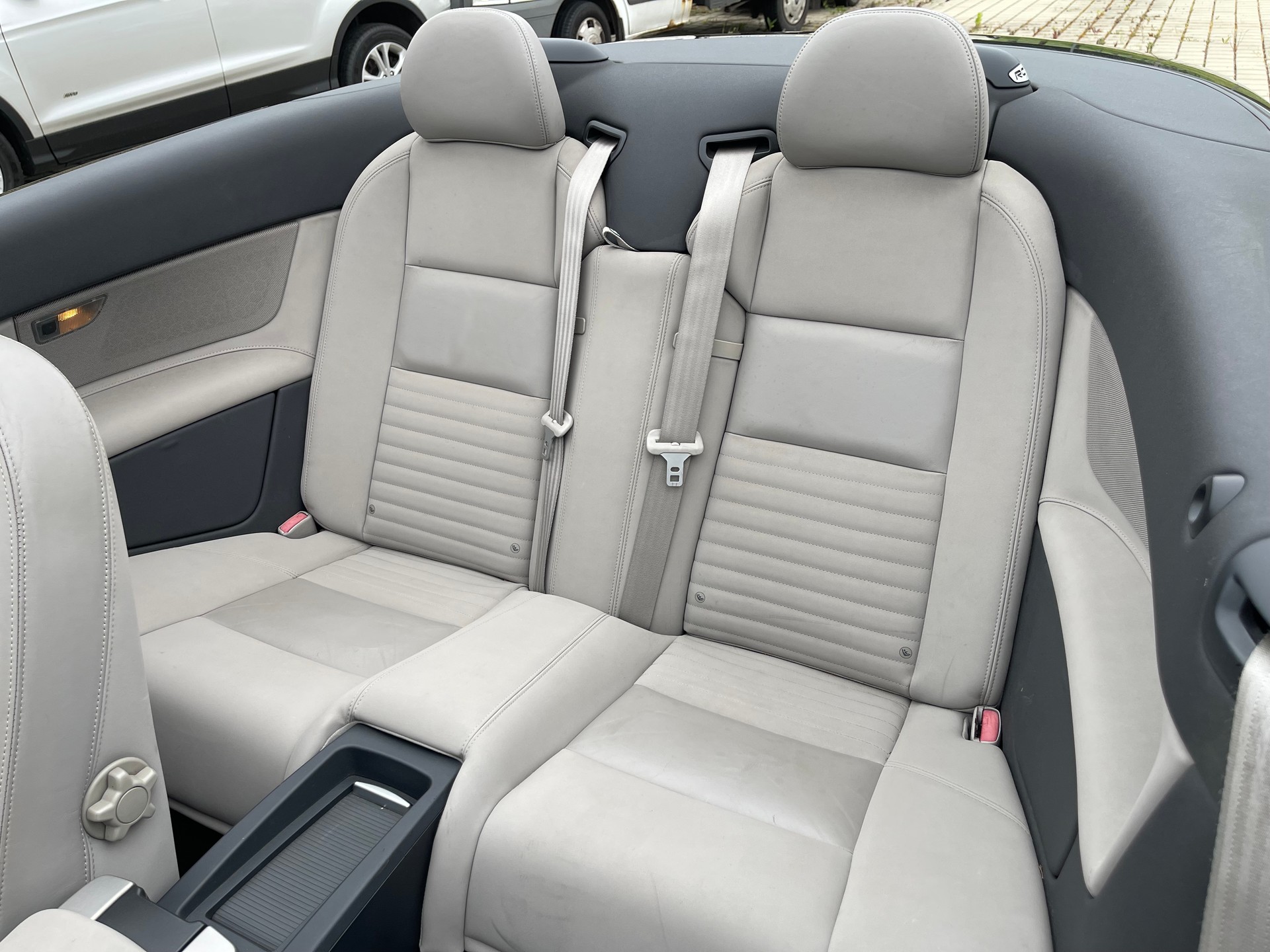 VOLVO C70 2.4 Momentum-image-9