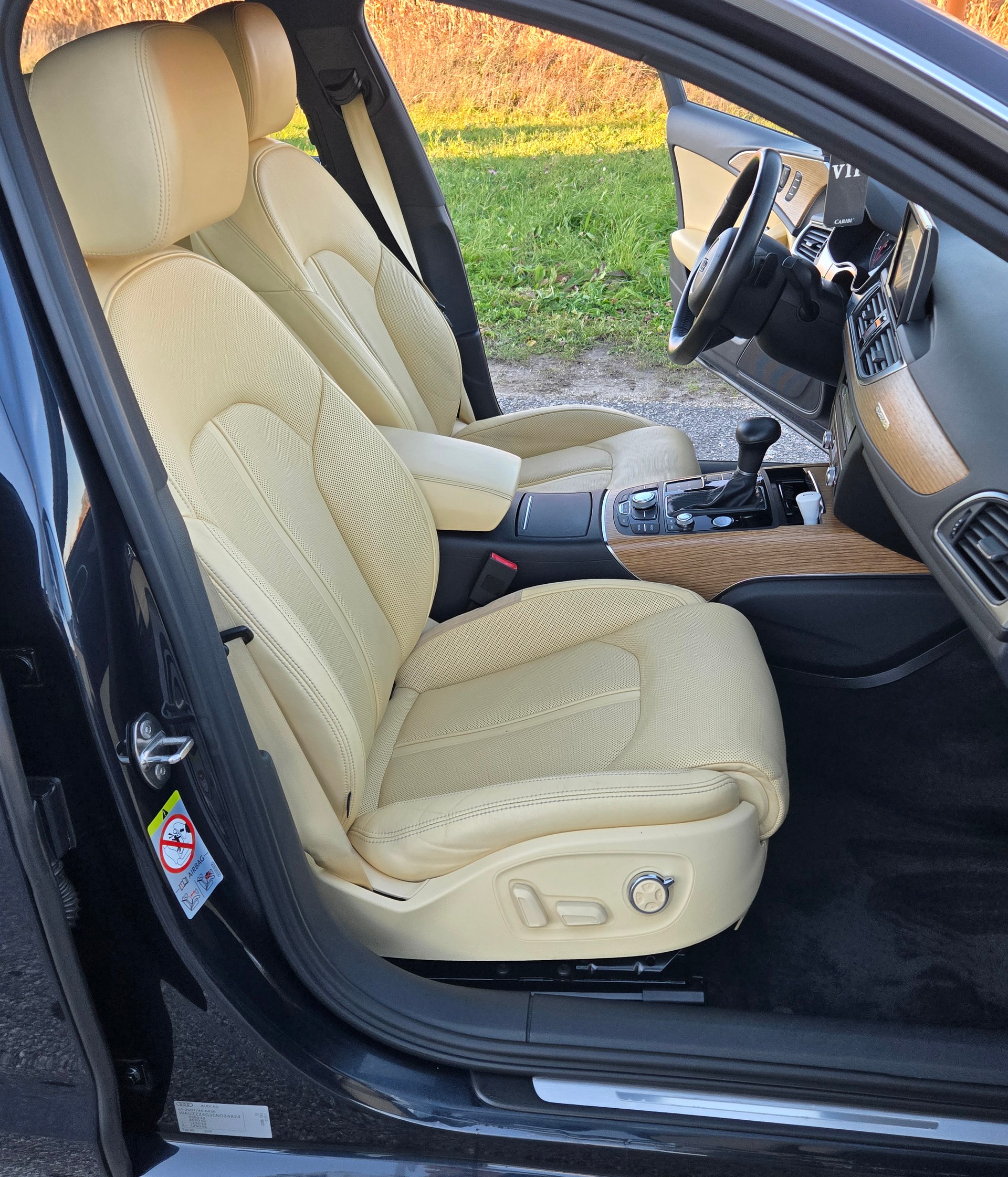 AUDI A6 Limousine 3.0 TFSI V6 quattro S-tronic-image-14