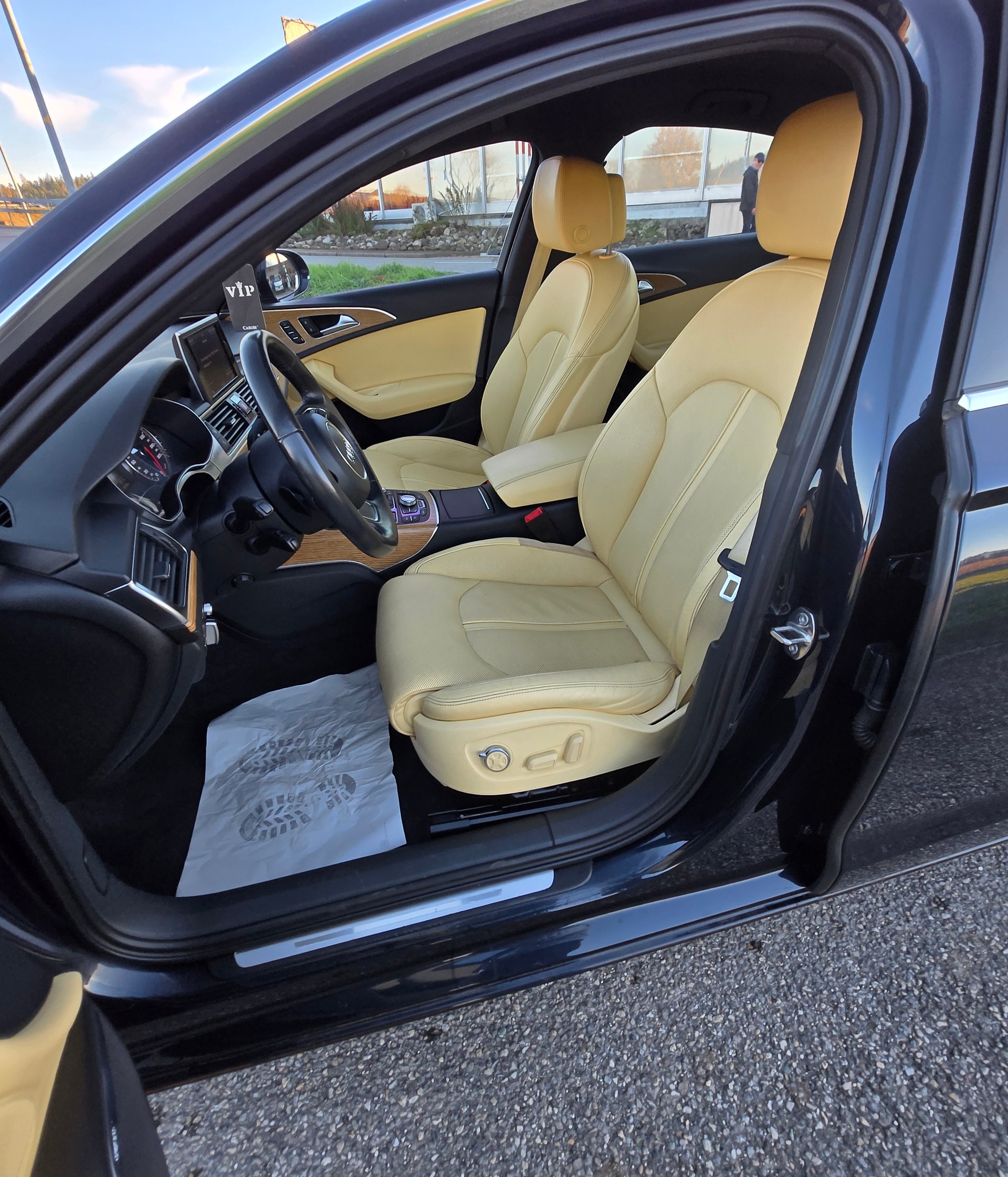 AUDI A6 Limousine 3.0 TFSI V6 quattro S-tronic-image-11