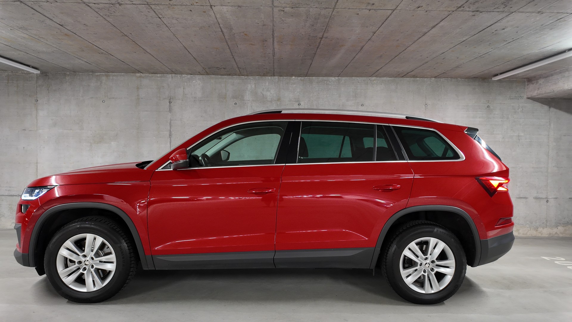 SKODA Kodiaq 2.0 TDI CR Ambition DSG-image-2