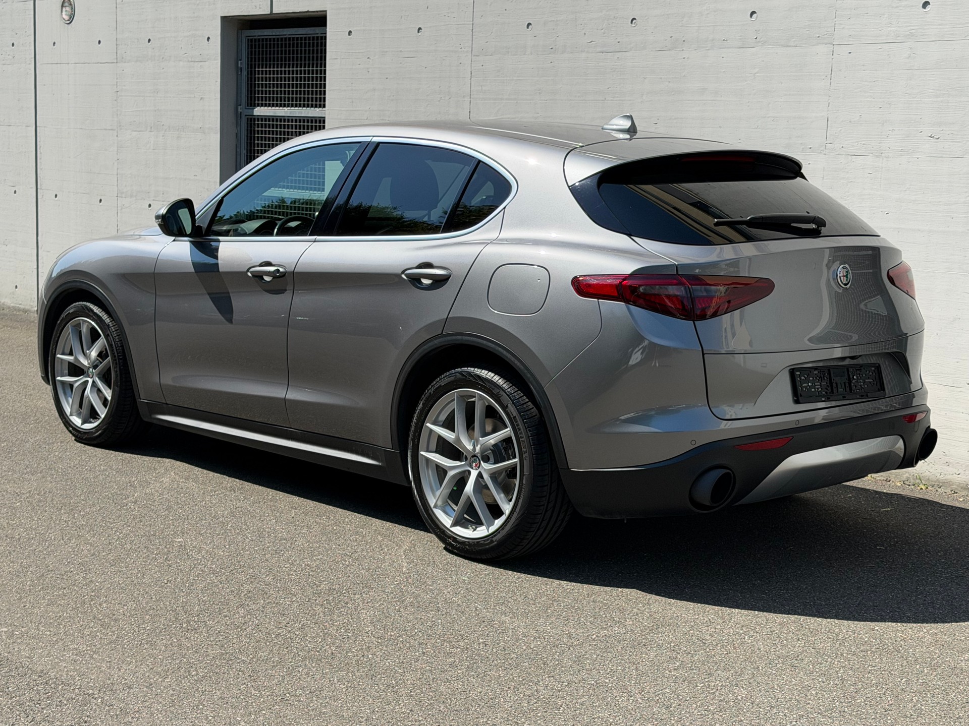 ALFA ROMEO Stelvio 2.0 First Edition Q4 Automatic-image-4