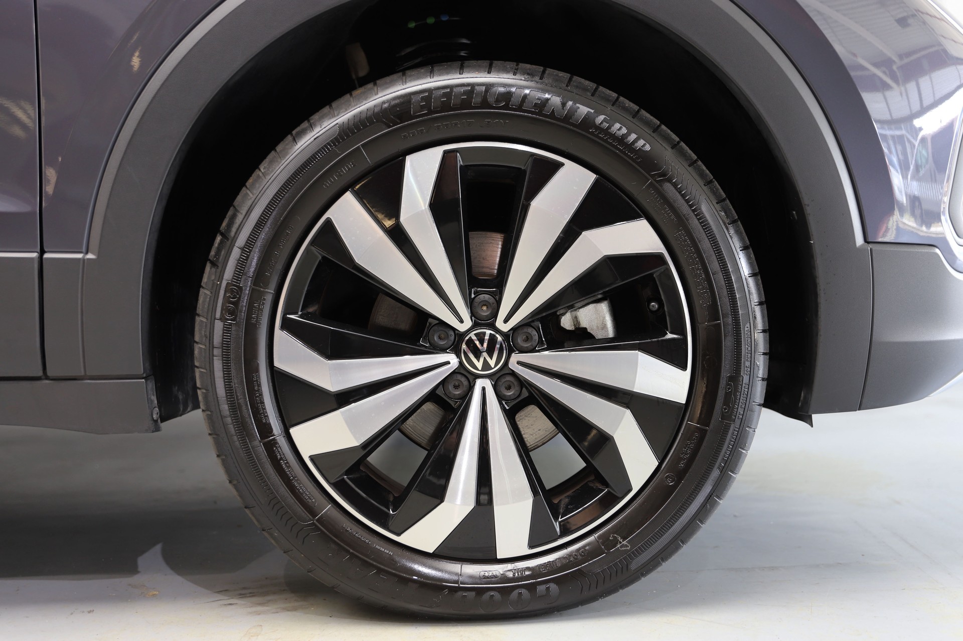 VW T-Cross 1.0 TSI 115HP Life-image-12