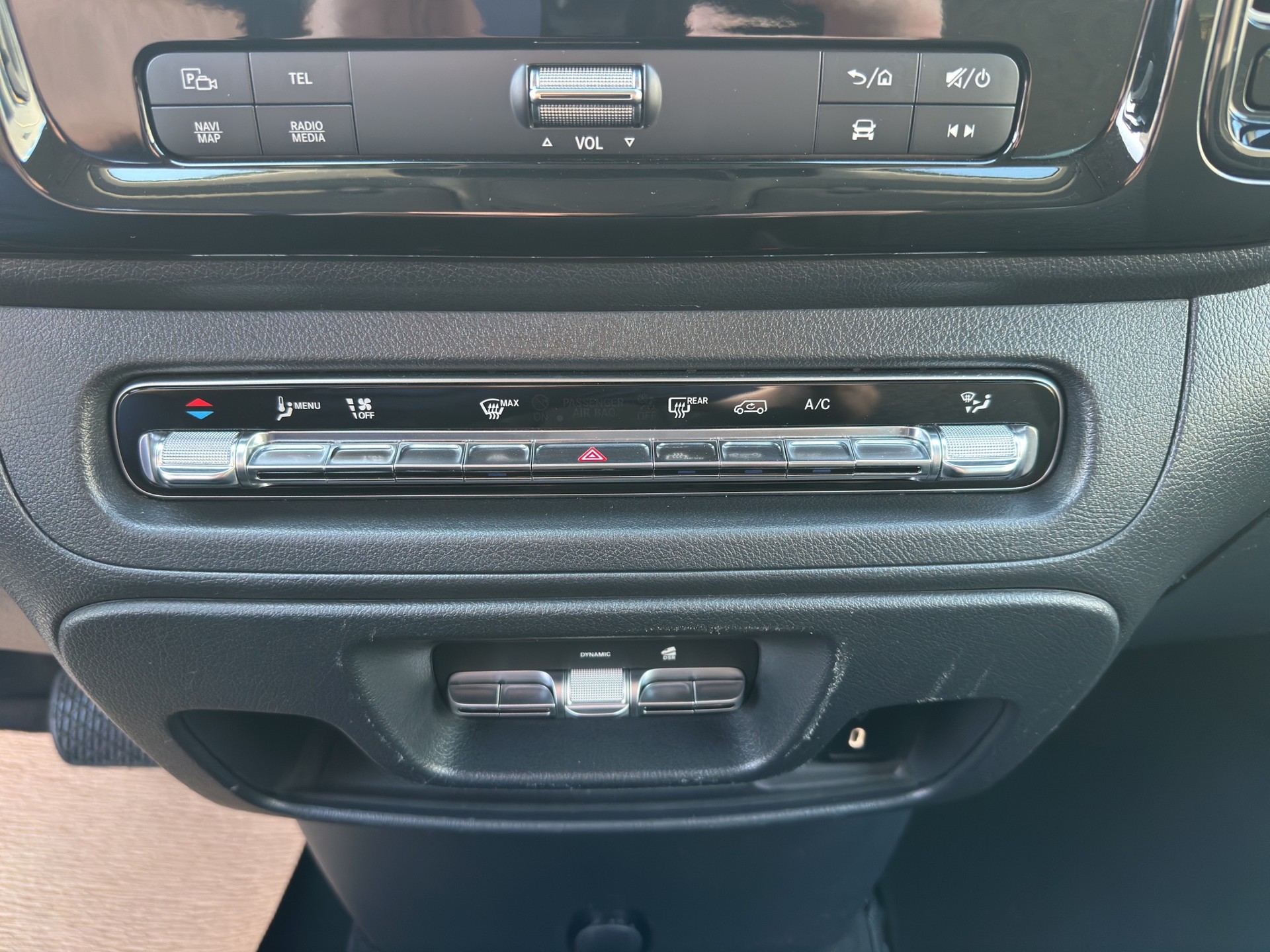 MERCEDES-BENZ Vito 116 CDI Lang Select Tourer 4Matic 9G-Tronic-image-13